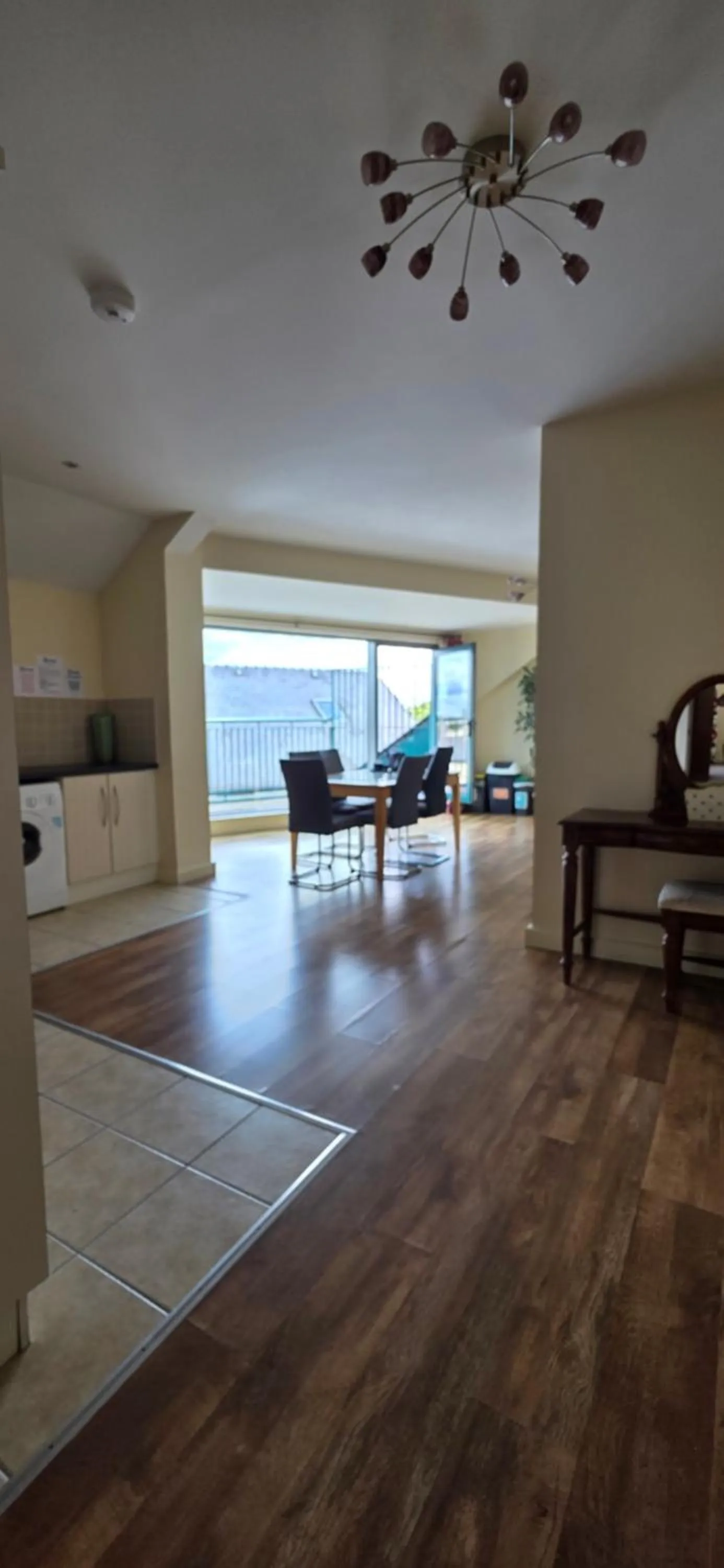 The Courtyard Apartments