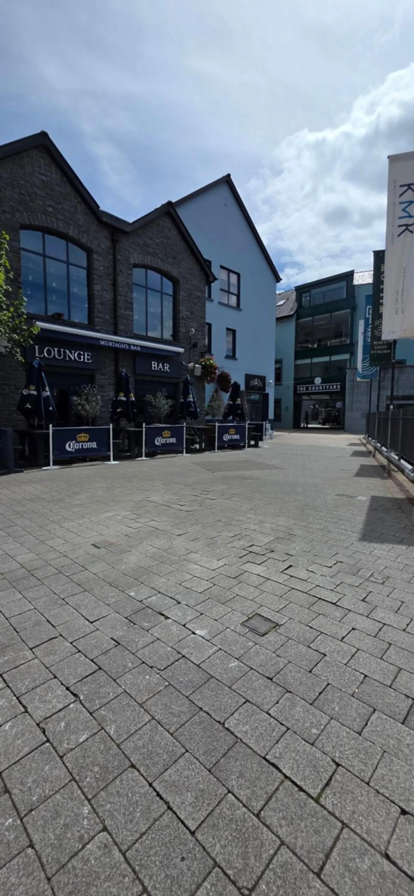 The Courtyard Apartments