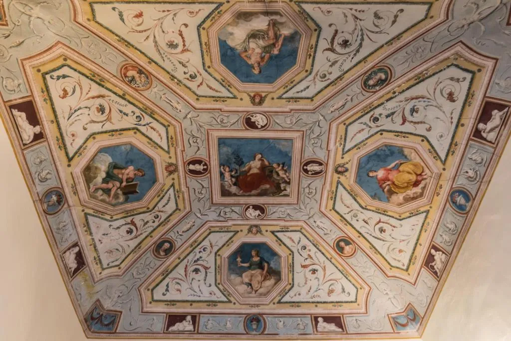 Decorative detail in B&B L'Agnolo Di Caroti Cinzia