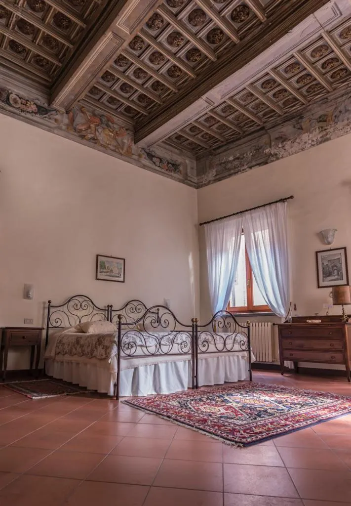 Photo of the whole room, Bed in B&B L'Agnolo Di Caroti Cinzia