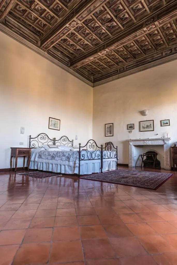 Photo of the whole room, Bed in B&B L'Agnolo Di Caroti Cinzia
