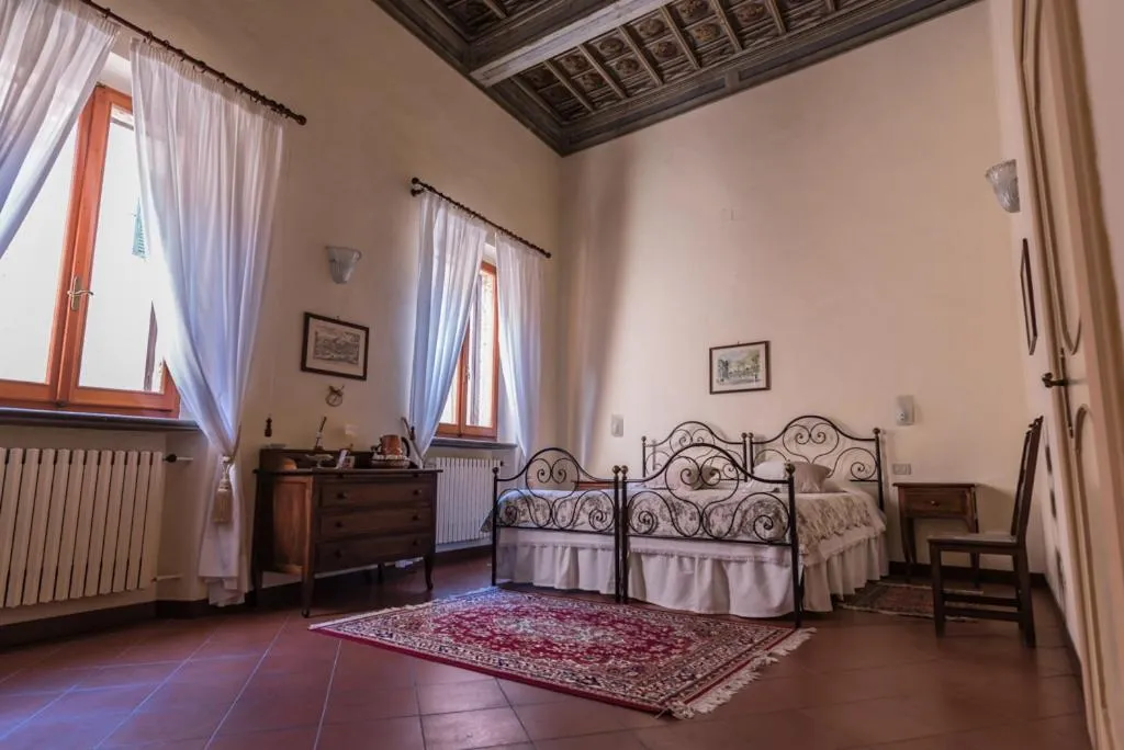 Photo of the whole room, Bed in B&B L'Agnolo Di Caroti Cinzia