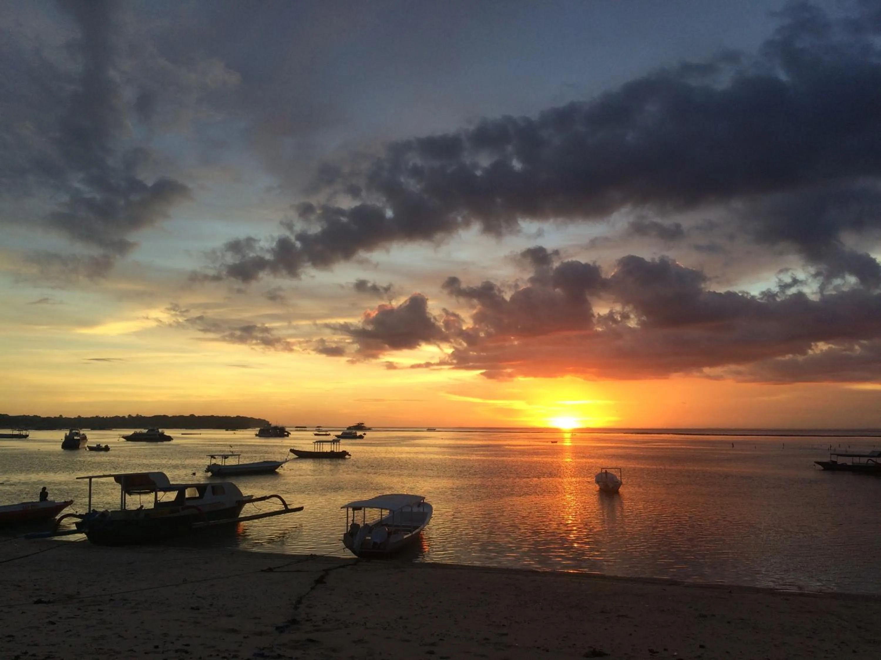 Sunset in Chillhouse Lembongan