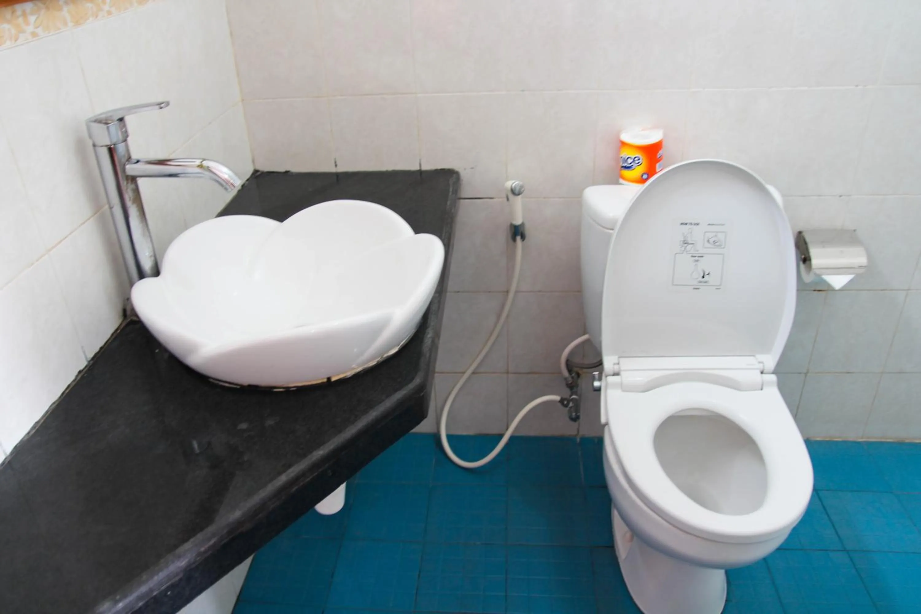 Bathroom in Chillhouse Lembongan