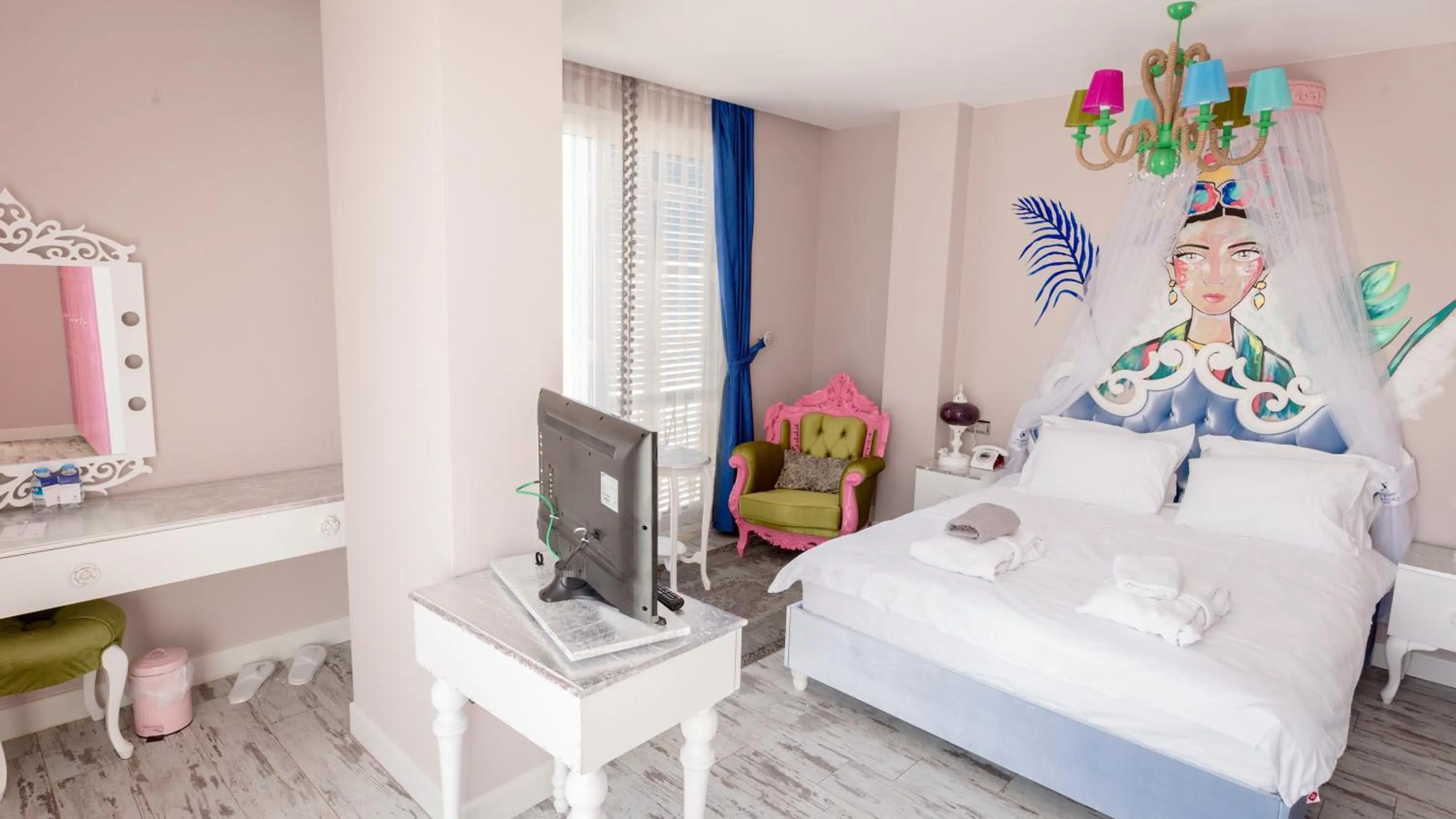 Bed in Limnades Hotel İznik