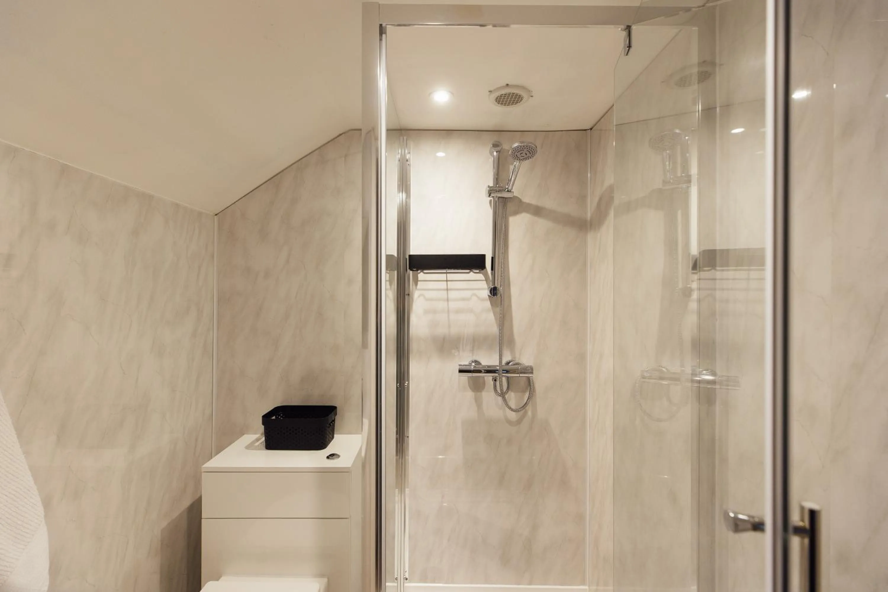 The Dolphin Hotel & Restaurant