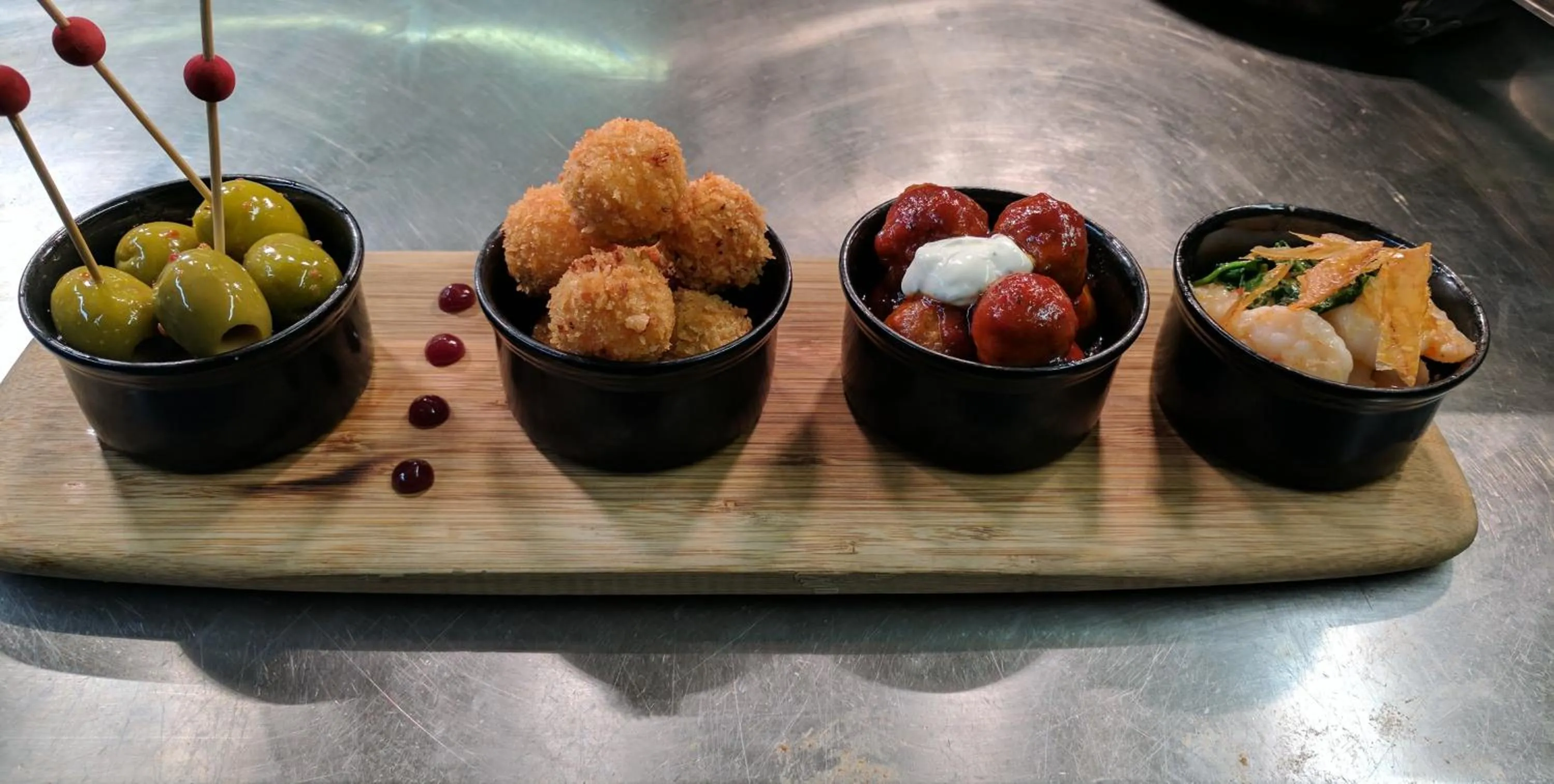 Meals in The White Horse