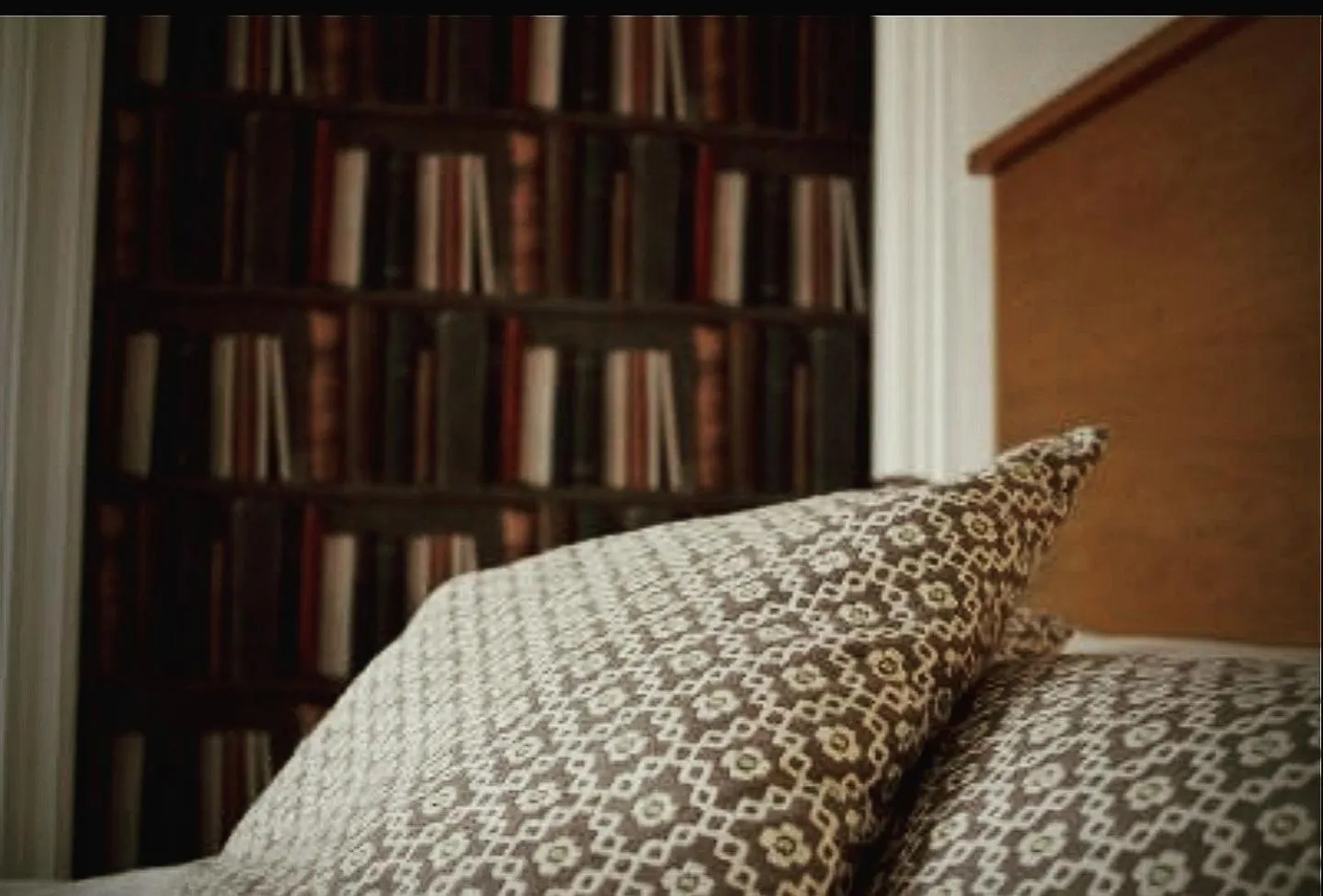 Decorative detail, Bed in The White Horse