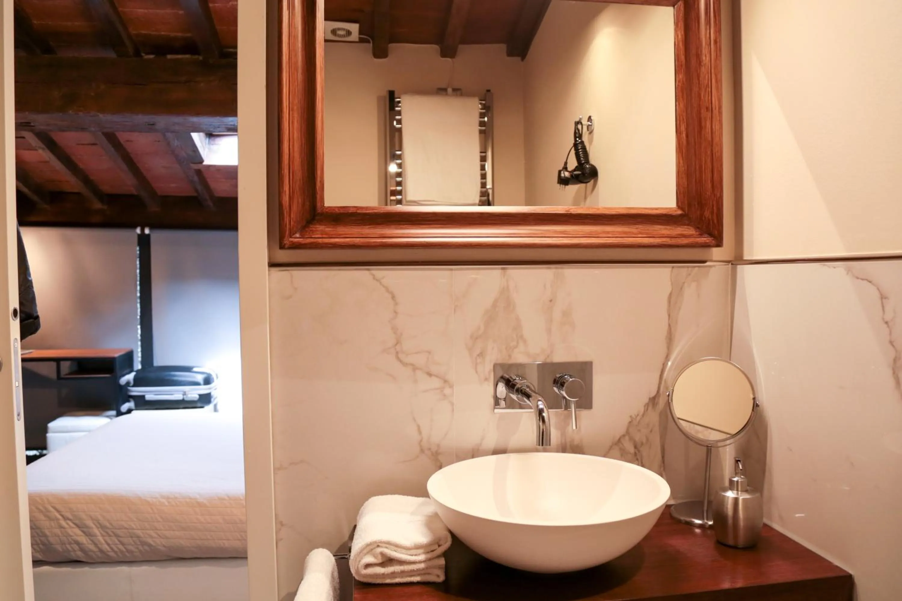 Bathroom, Bed in Home Boutique Santa Maria Novella