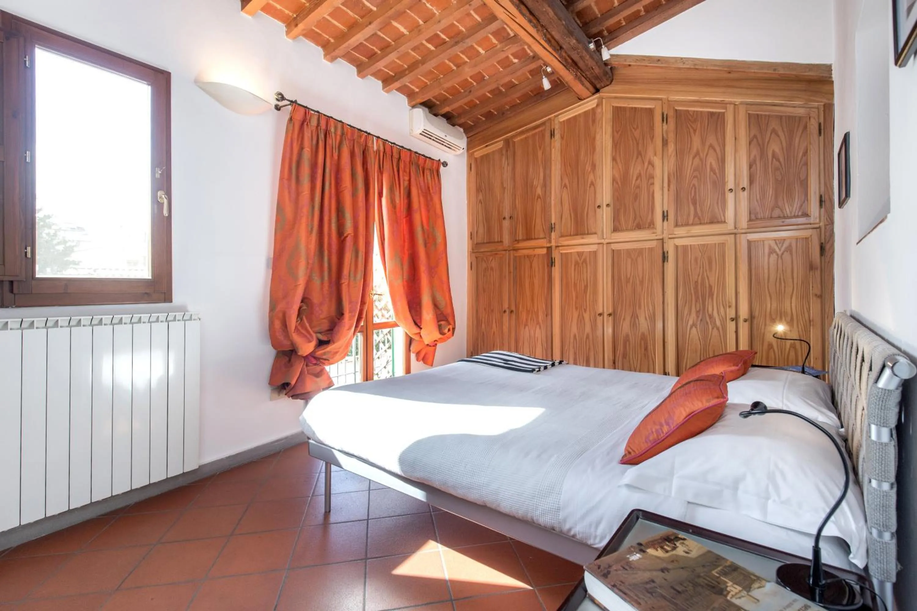 Photo of the whole room, Bed in Home Boutique Santa Maria Novella