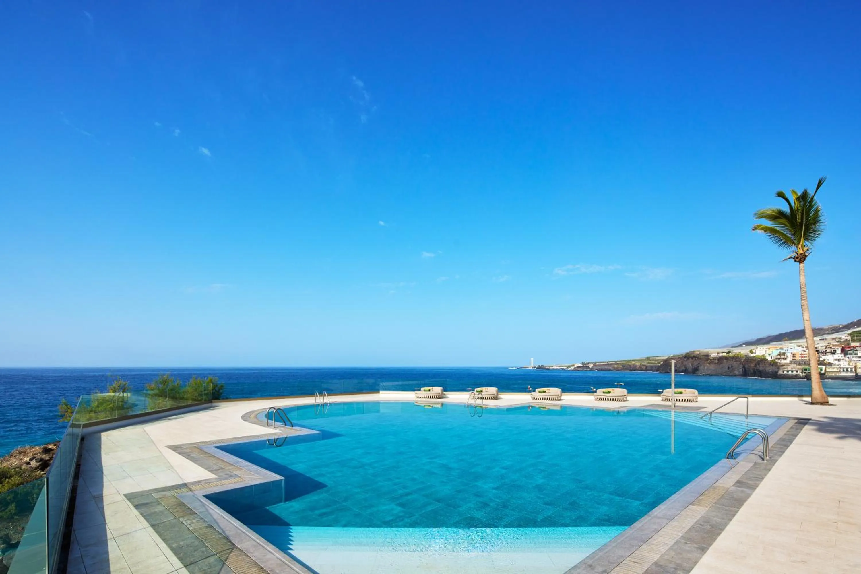 Swimming pool in Sol La Palma