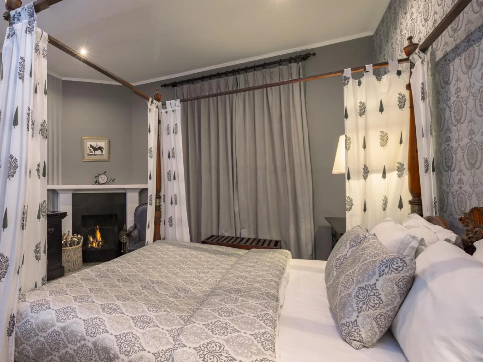 Bed in Hill Rise Luxury Villa & Stables by Edwards Collection - Nuwara Eliya