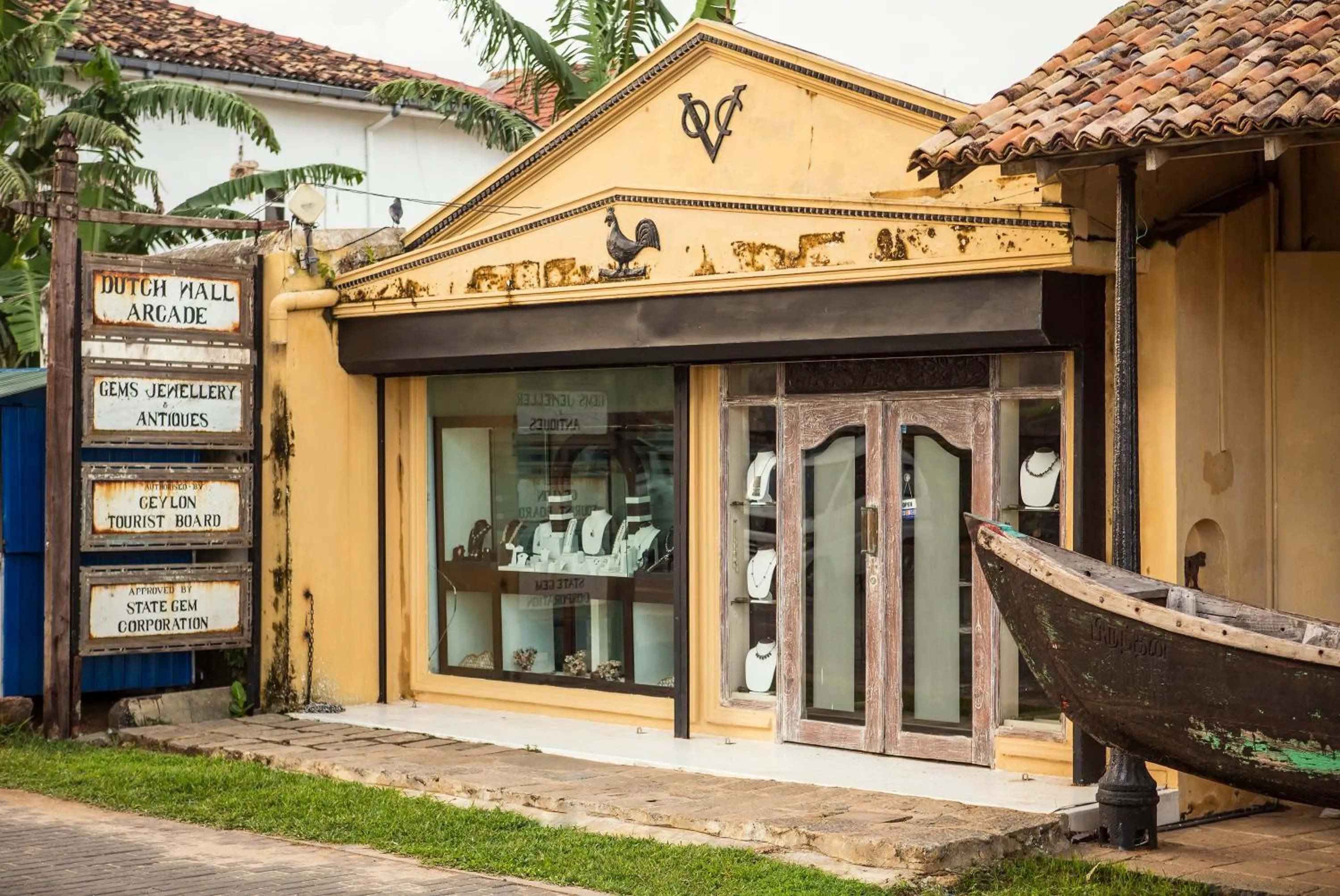 Shopping Area in Thambili House by Edwards Collection - Galle Fort