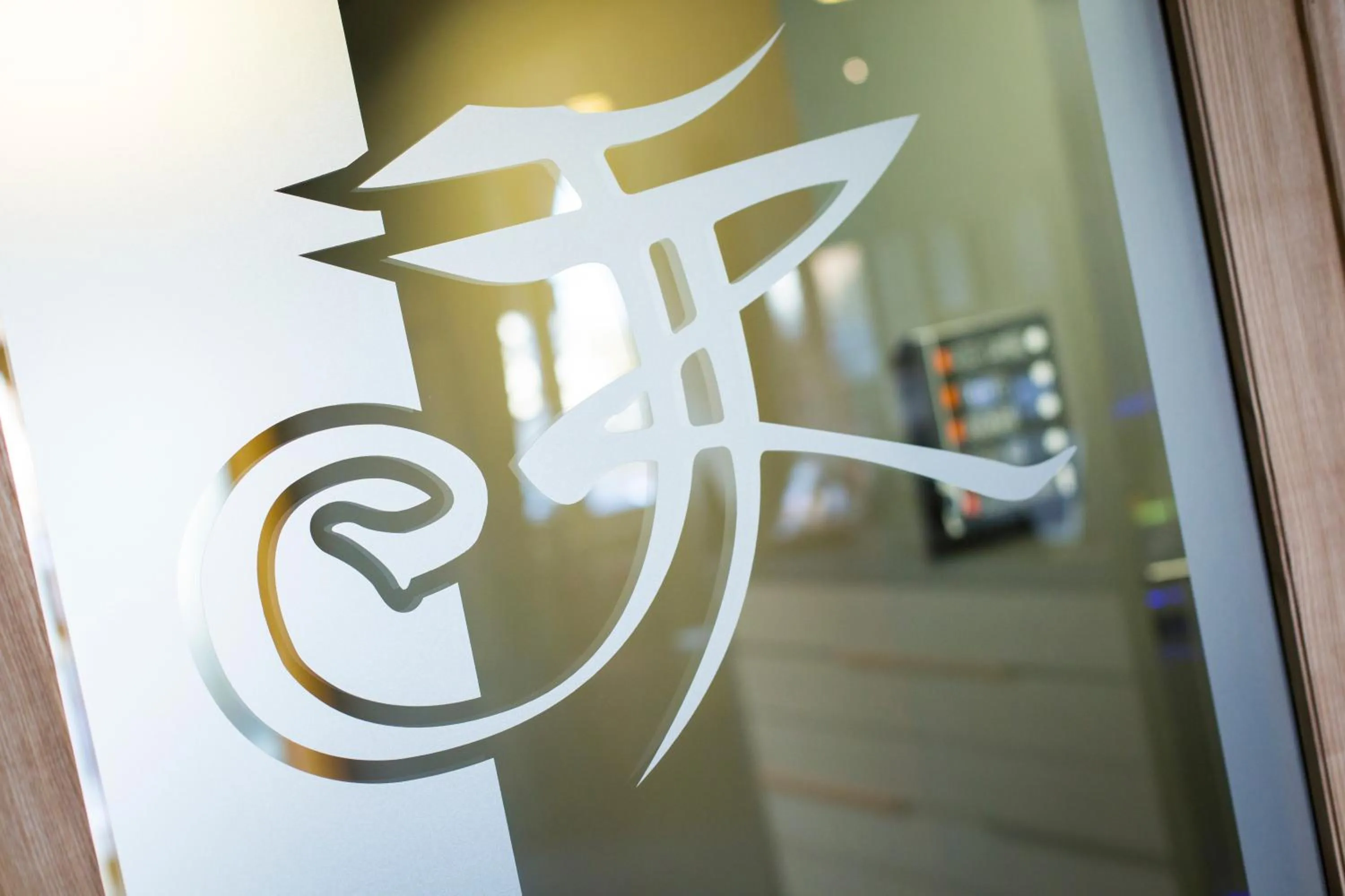 Property logo or sign in Logis Hôtel du Morvan - Restaurant la Table de Jérôme