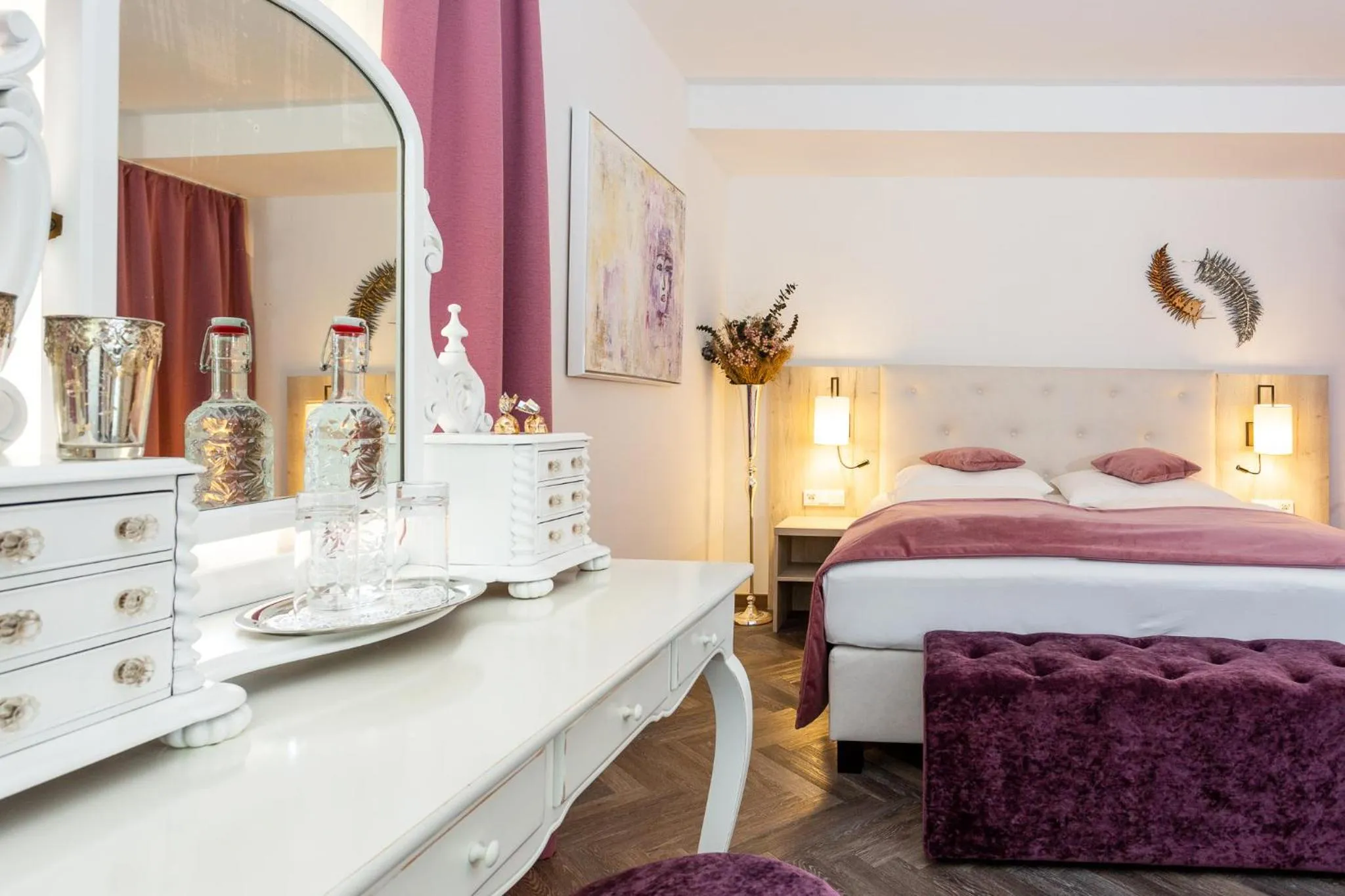Photo of the whole room, Bed in Boutiquehotel Bergvilla