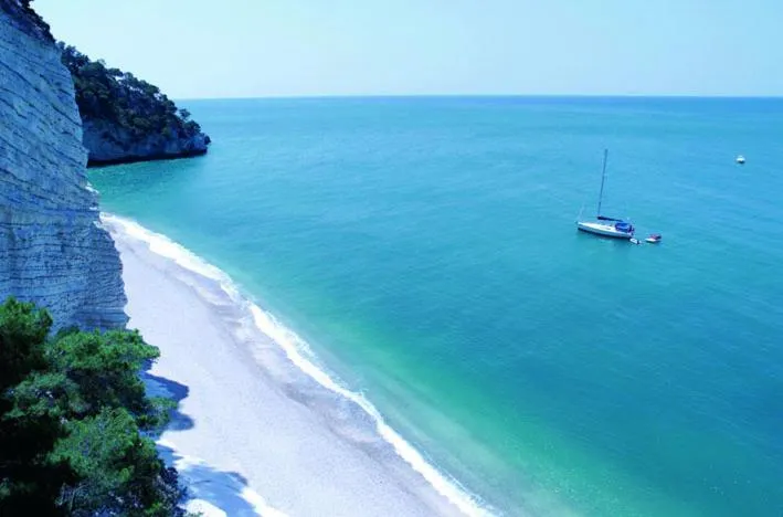 Day in Hotel Borgo Marina