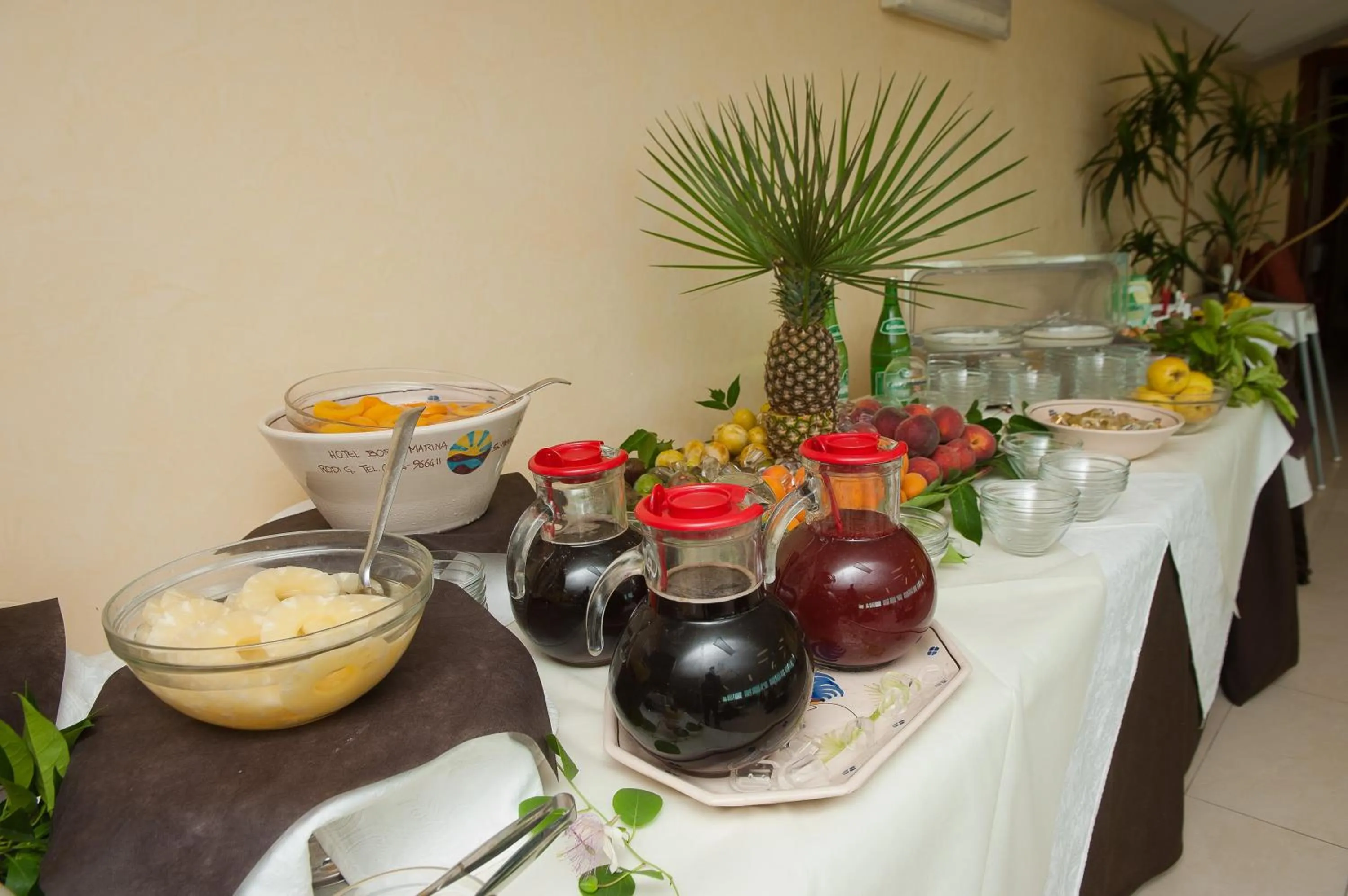 Buffet breakfast in Hotel Borgo Marina