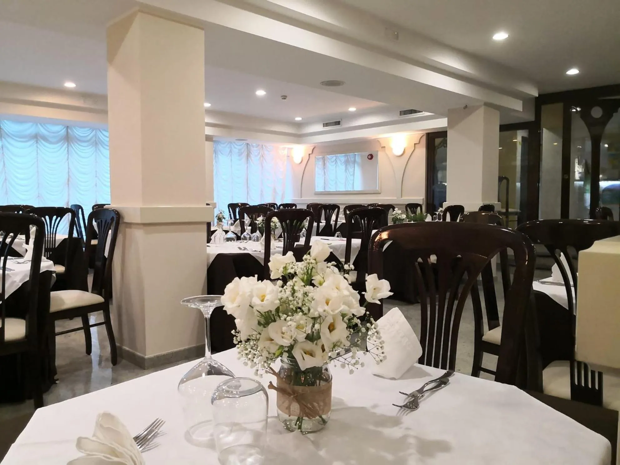 Restaurant/places to eat in Hotel Borgo Marina