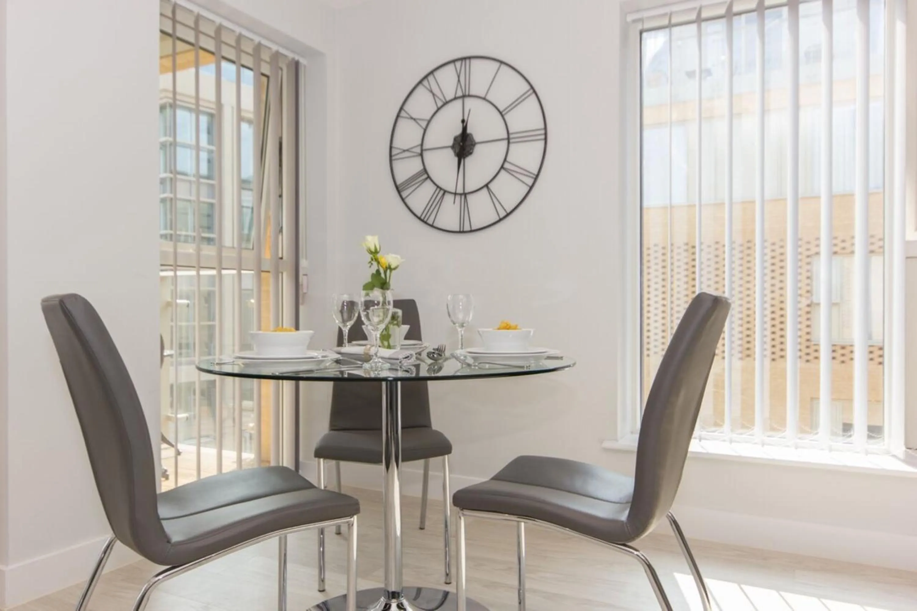 Dining area in Citystay Living - Vesta Apartments