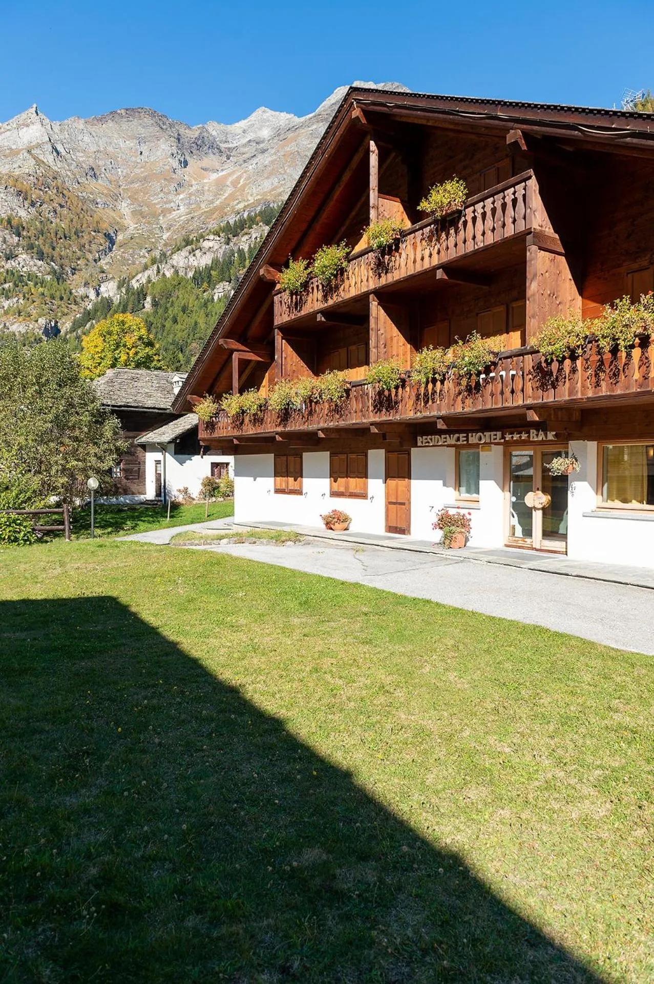 Property building in Residence Monterosa