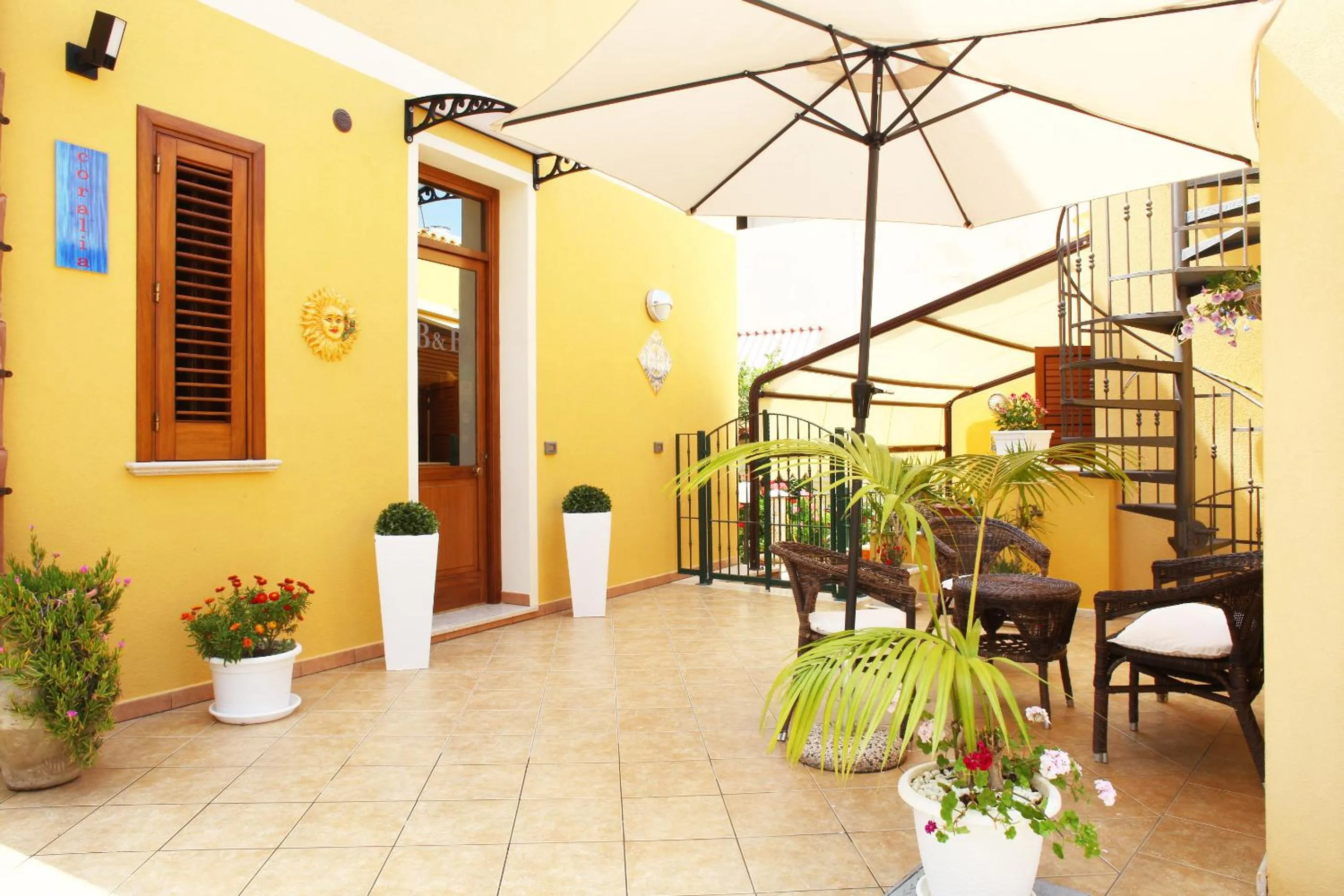 Patio in Coralia Bed & Breakfast