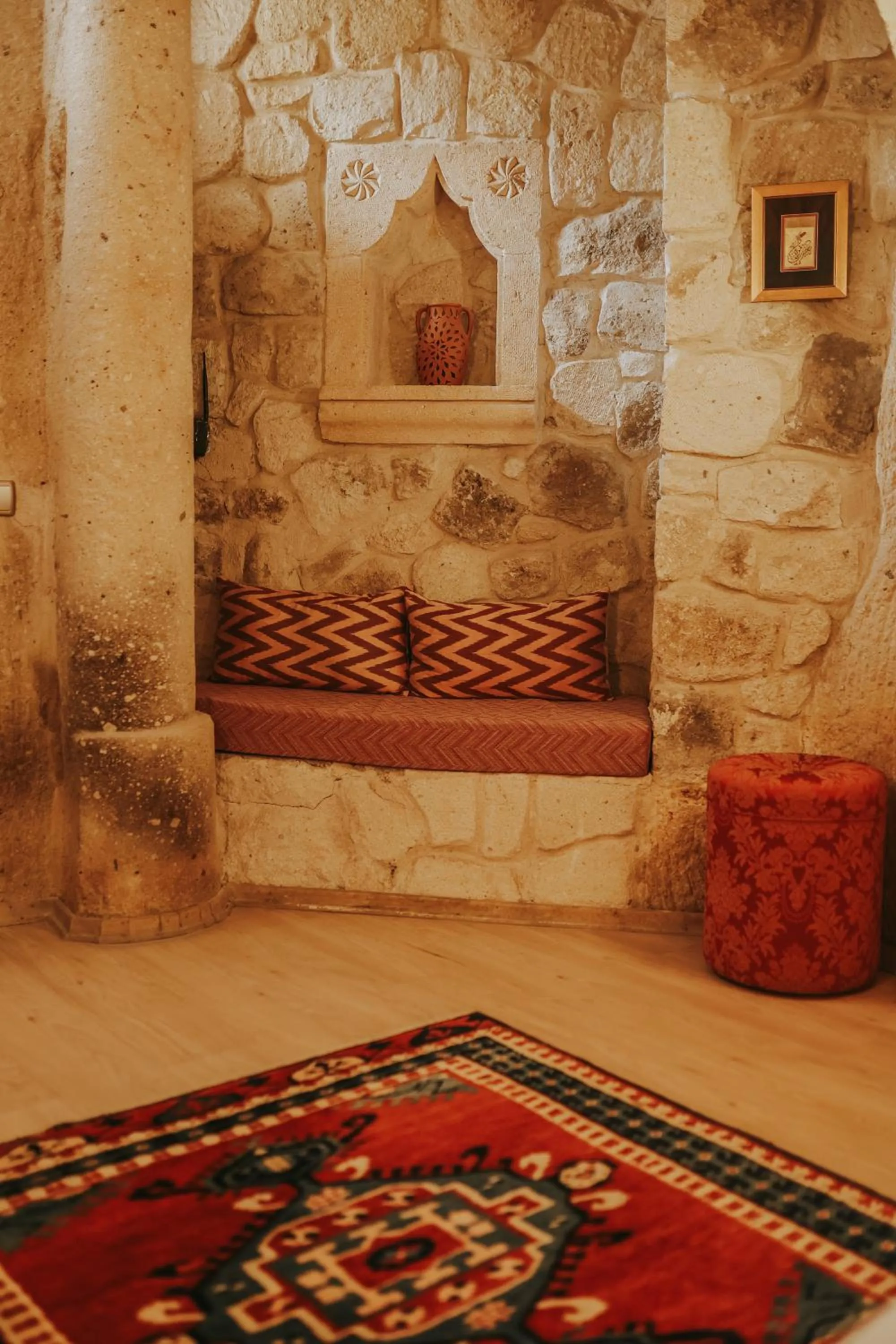 Seating area in Elaa Cave Hotel