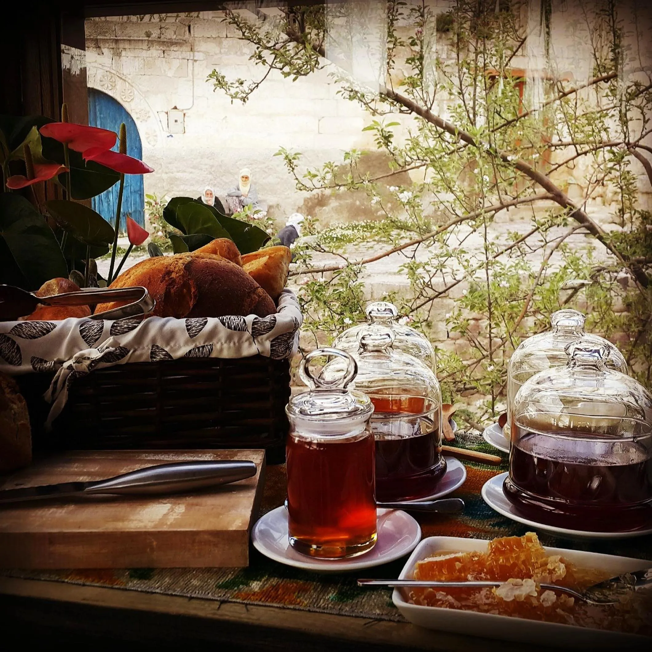 Restaurant/places to eat in Elaa Cave Hotel