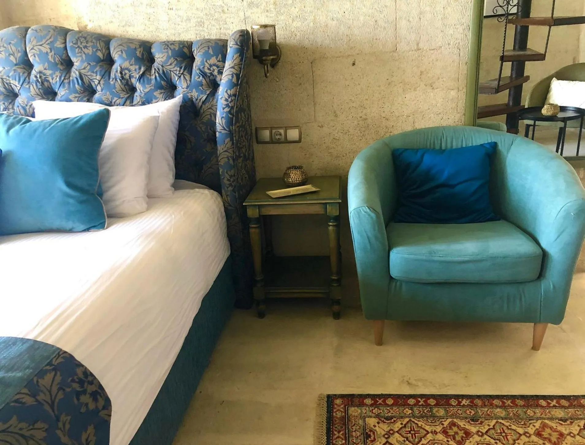 Bed in Elaa Cave Hotel