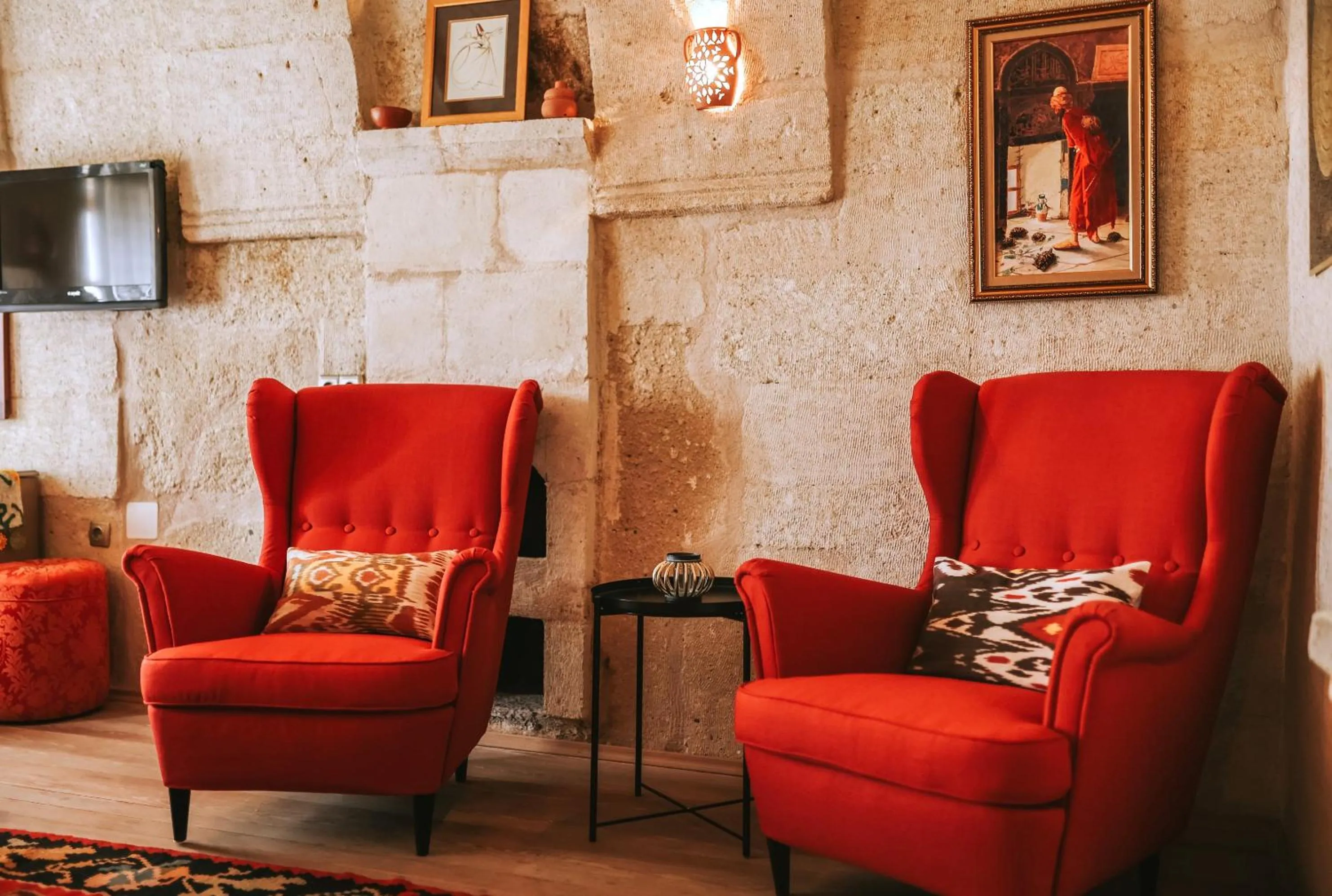 Seating area in Elaa Cave Hotel