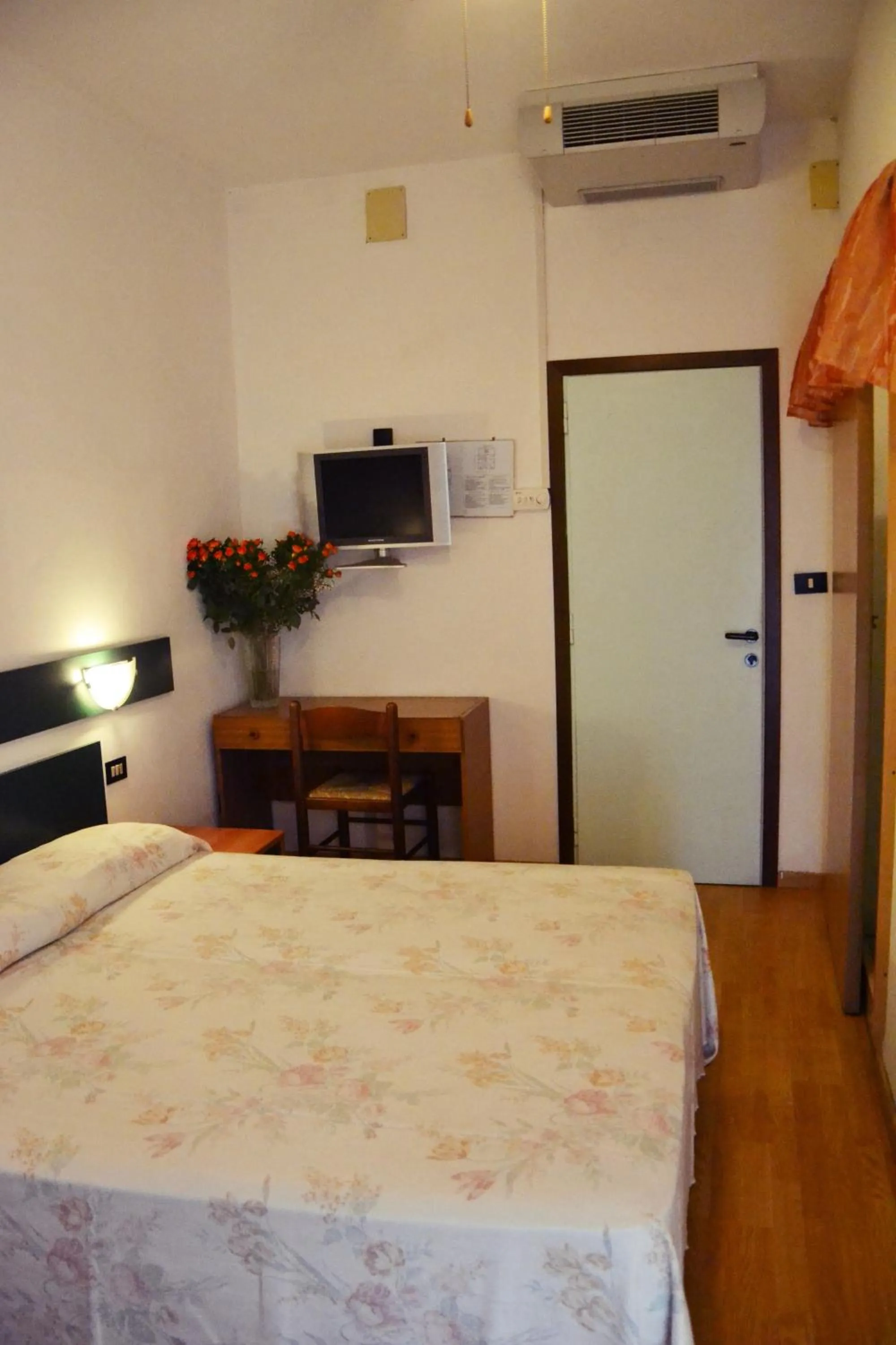 Bedroom in Hotel Rex