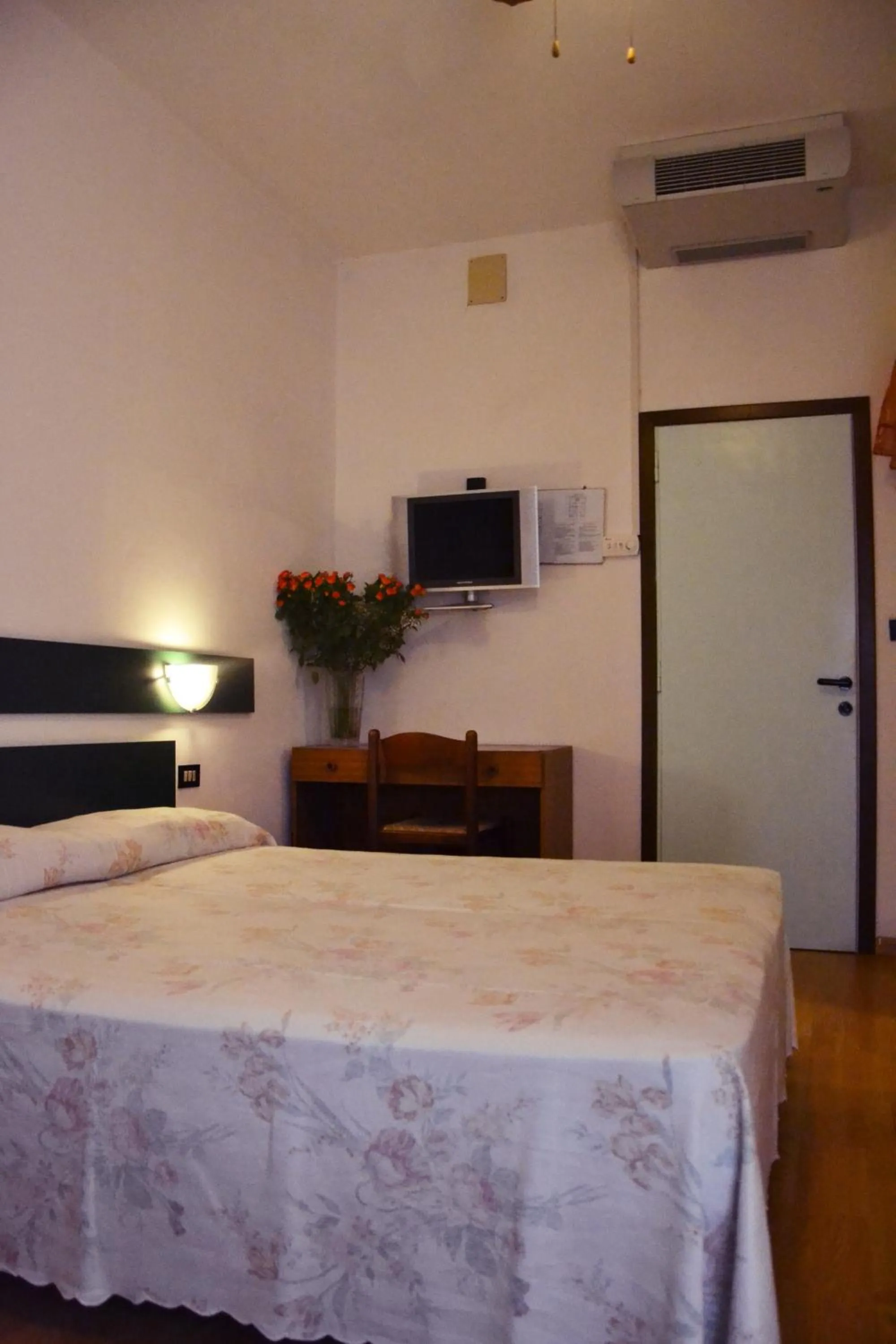 Bedroom in Hotel Rex