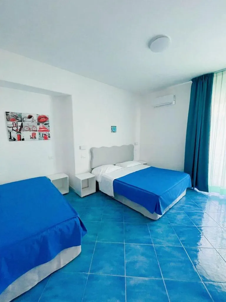 Bed in Hotel Cesotta