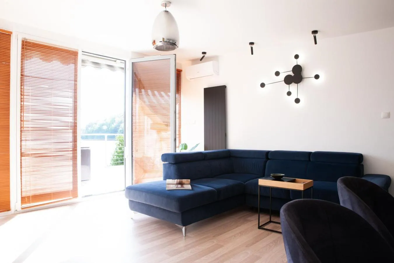 Communal lounge/ TV room in Apartament Słoneczny Gródek 30
