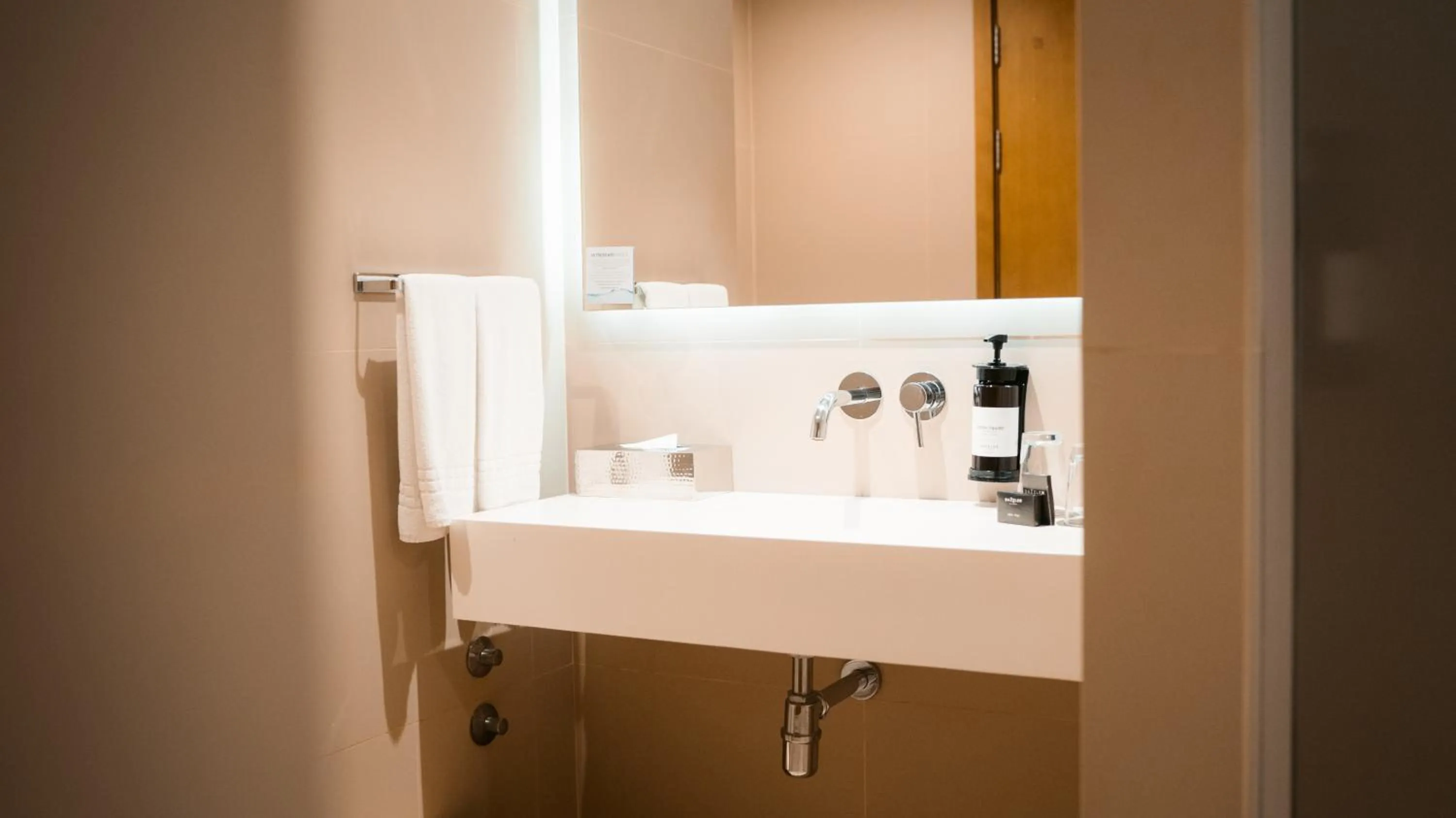 Bathroom in Dazzler by Wyndham Asuncion