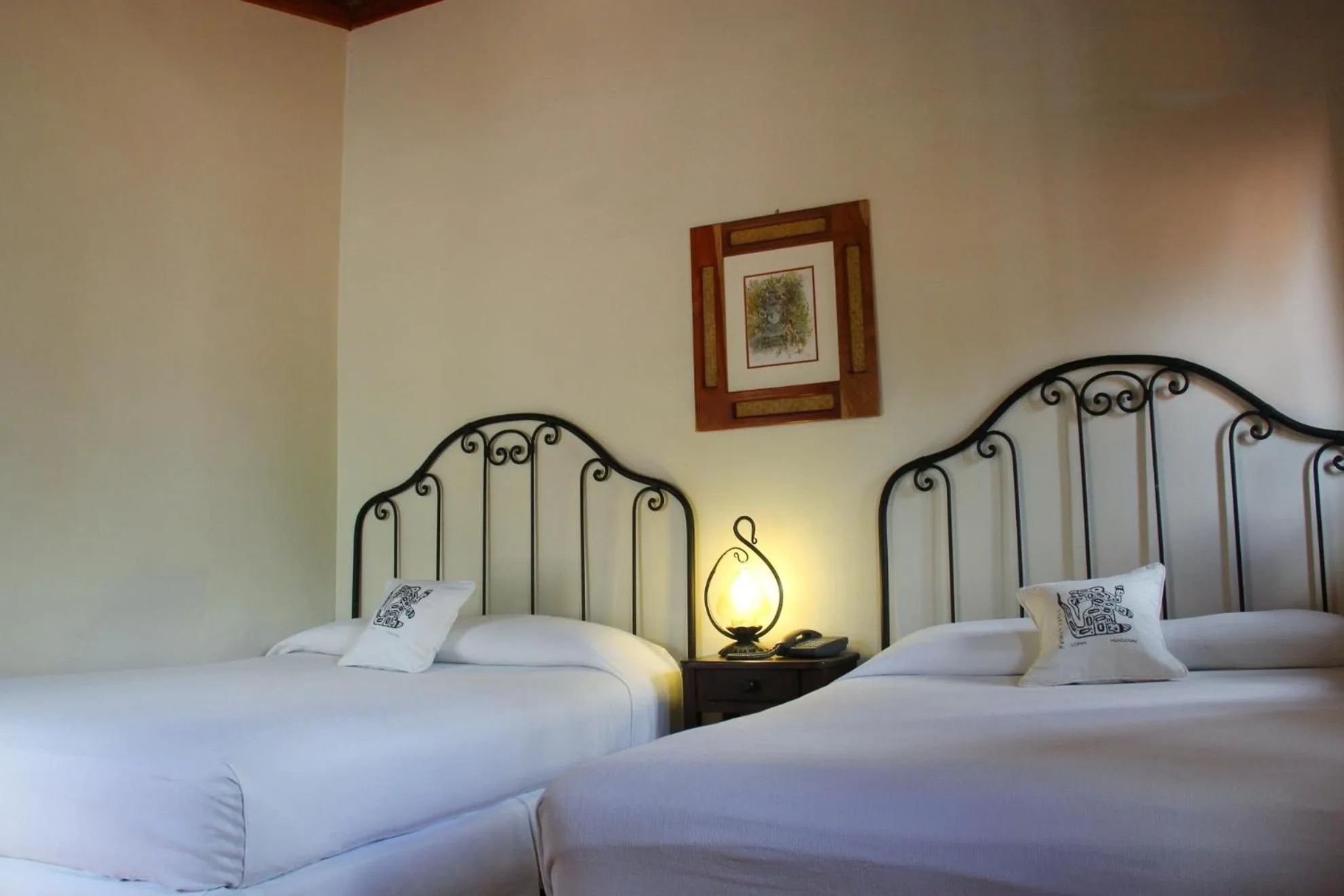 Standard Double Room with Two Double Beds - single occupancy in Hotel Plaza Yat Balam