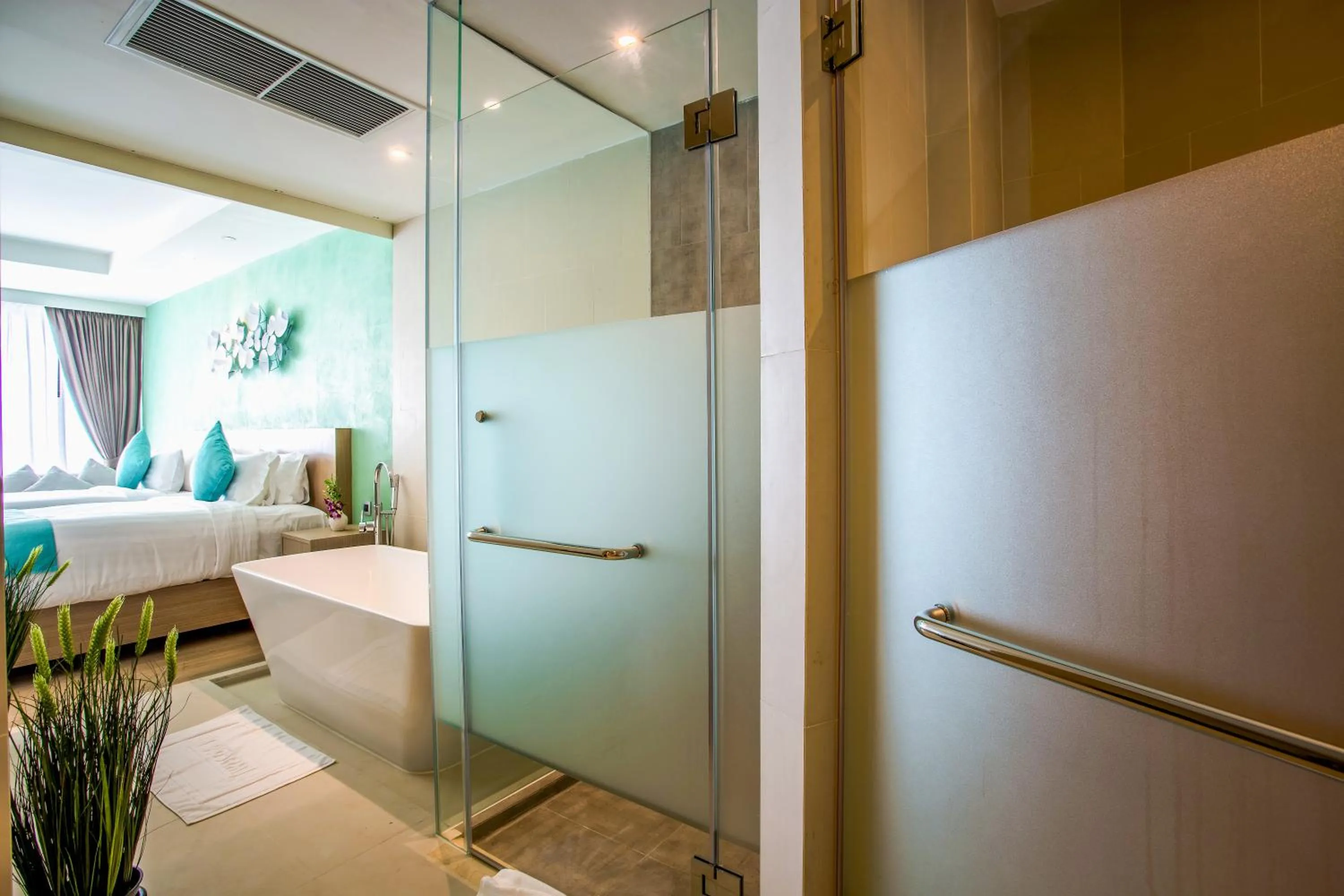 Shower, Bed in Crest Resort & Pool Villas - SHA Extra Plus