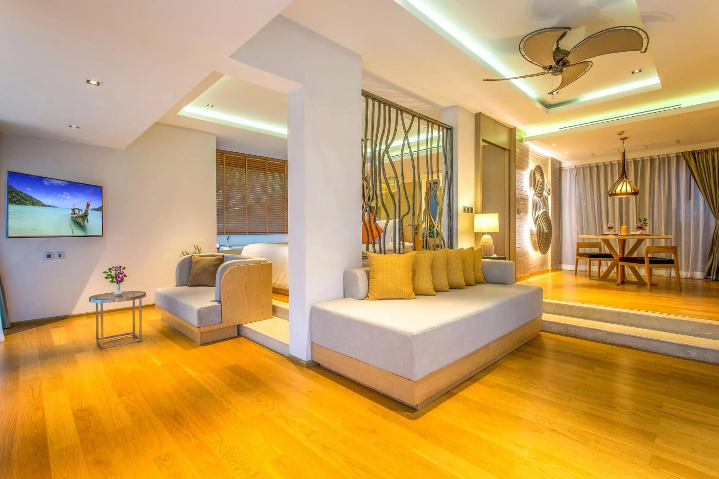 Photo of the whole room, Bed in Crest Resort & Pool Villas - SHA Extra Plus