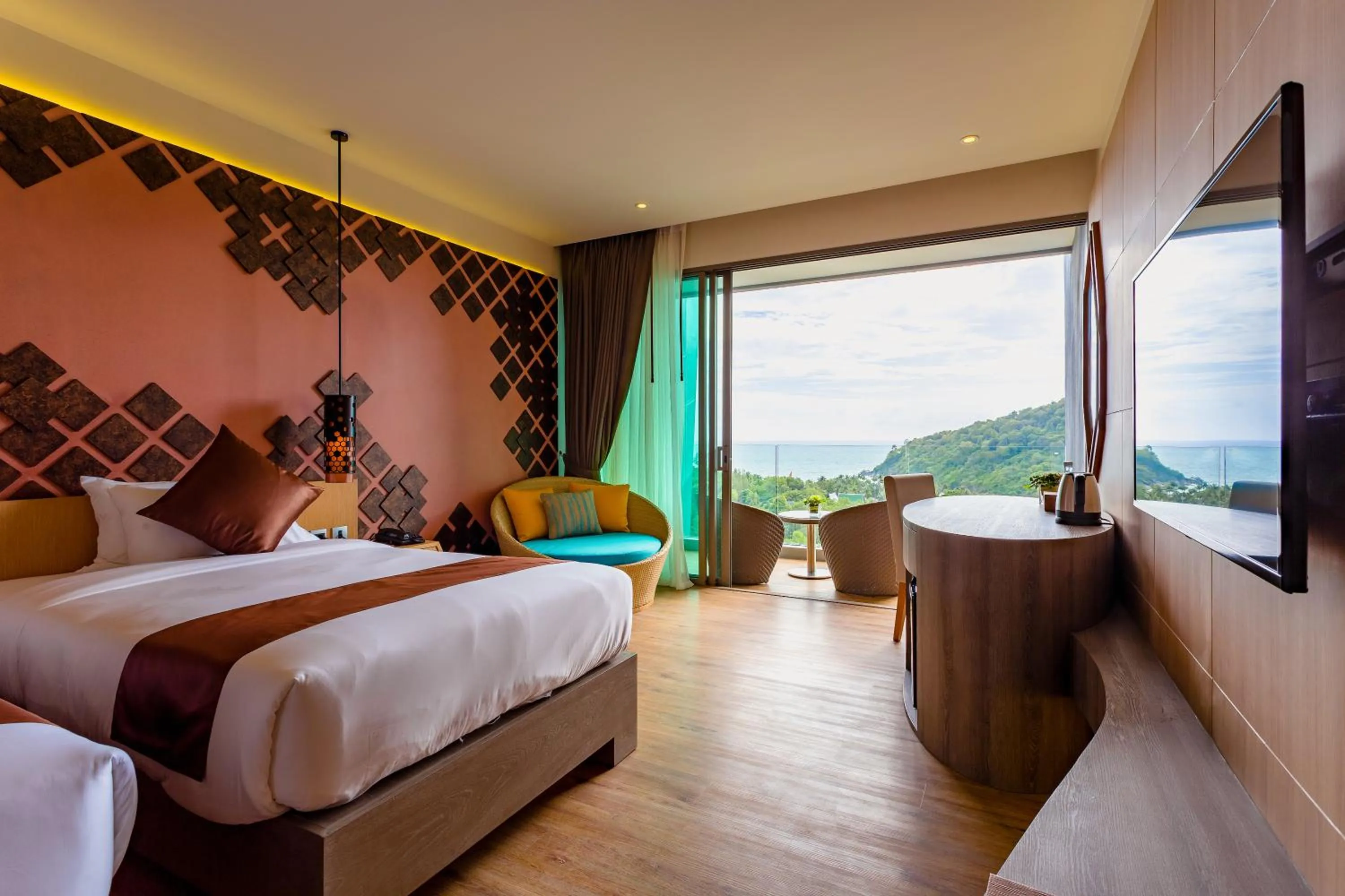 Mountain view, Bed in Crest Resort & Pool Villas - SHA Extra Plus