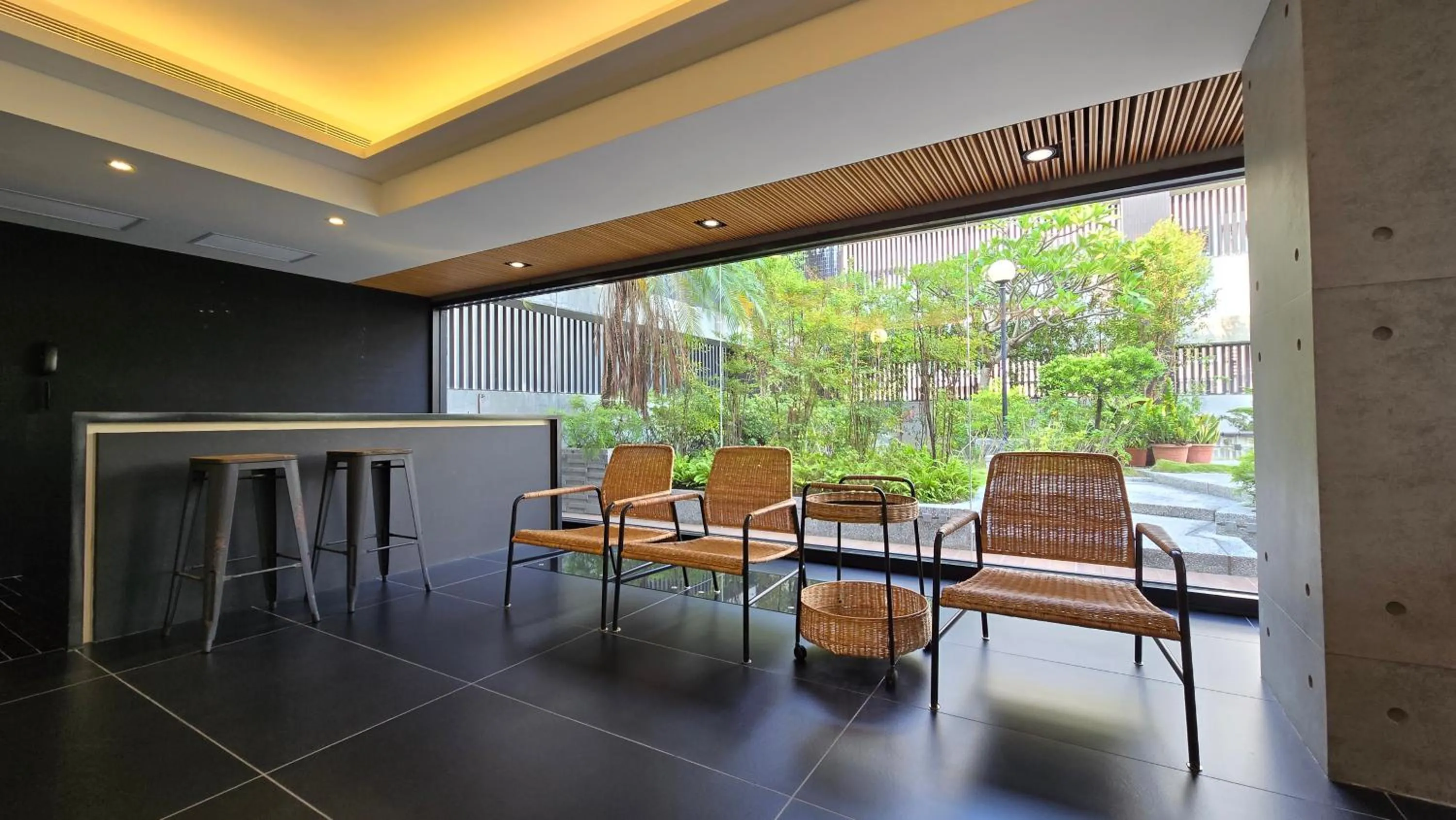 Garden view in Hotel R14