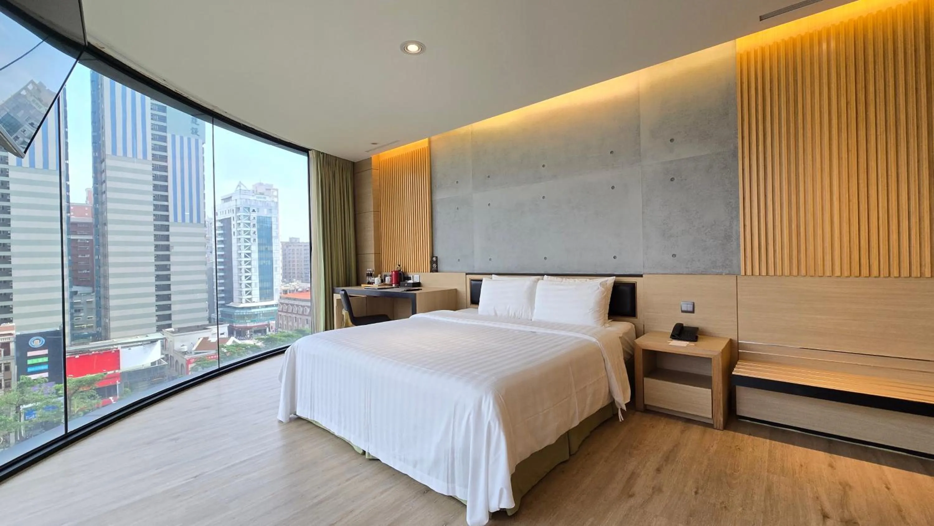 Photo of the whole room, Bed in Hotel R14