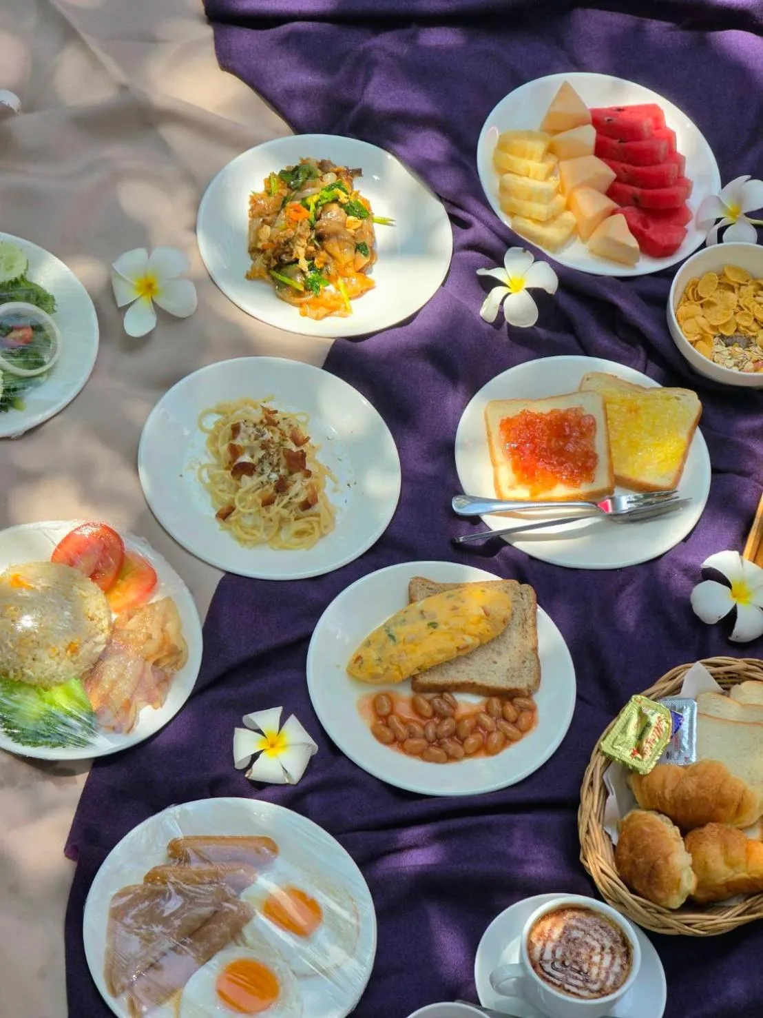 Restaurant/places to eat in The Silver Palm Wellness Resort