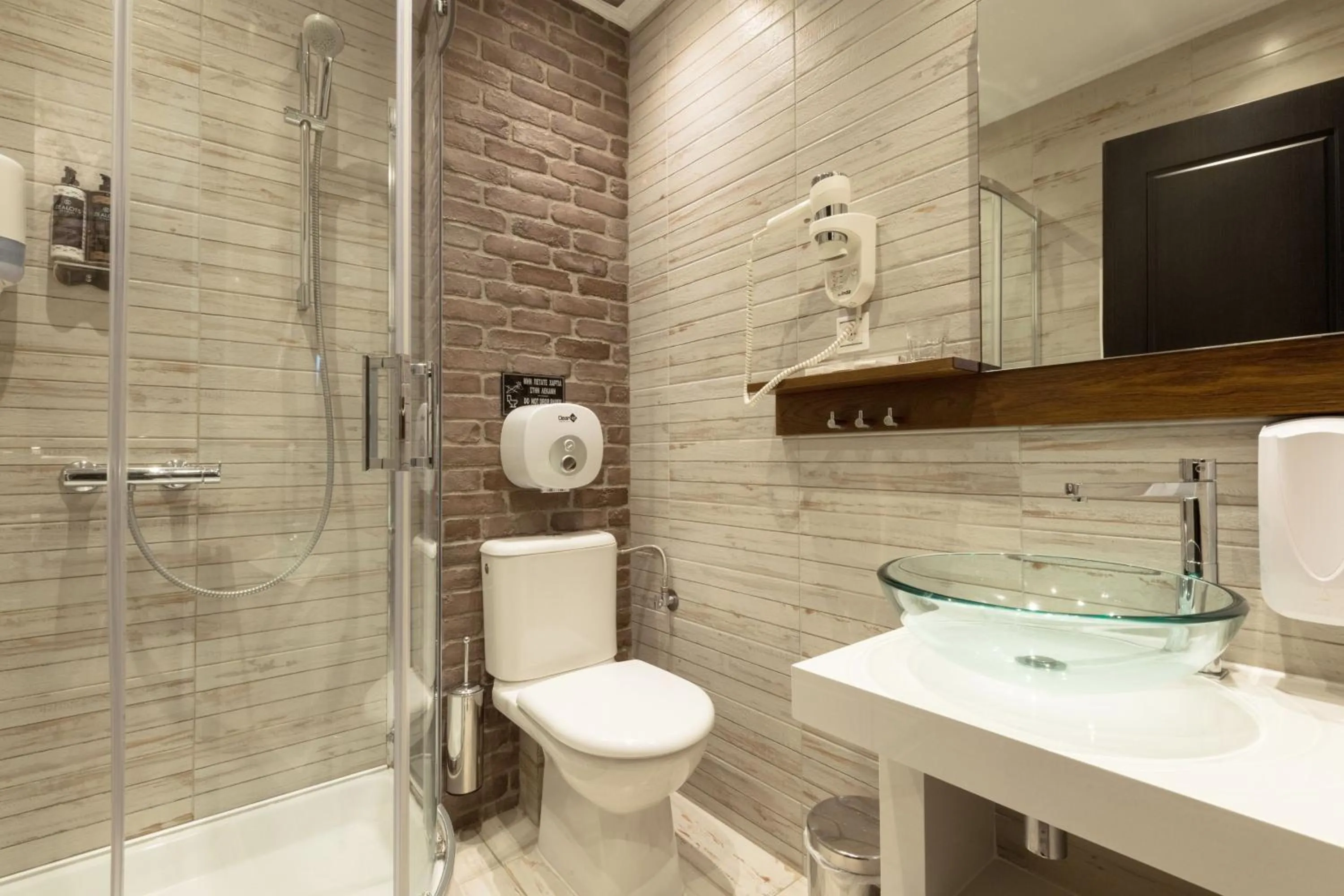 Shower in Tsikeli Boutique Hotel Meteora - Adults Friendly