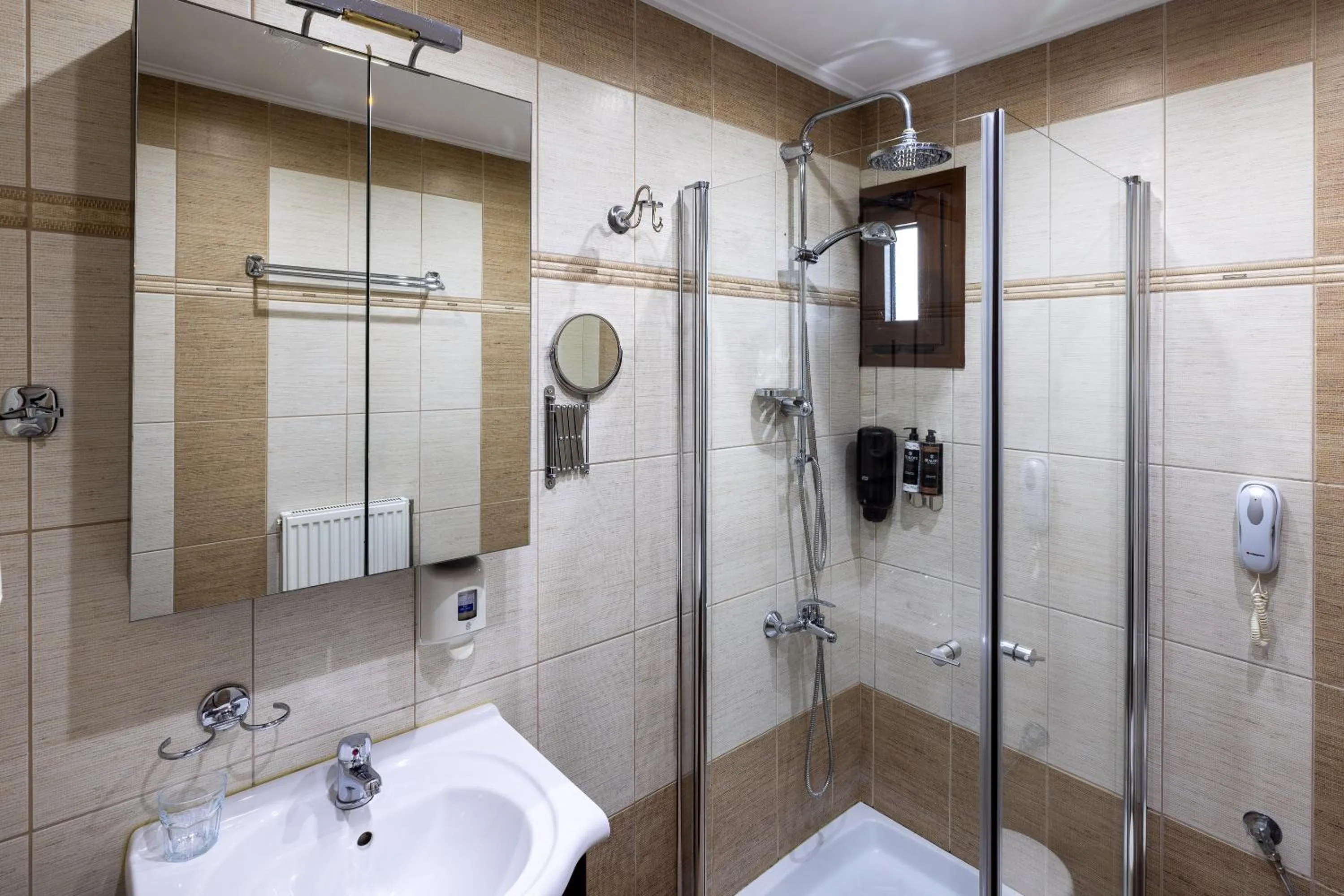 Shower in Tsikeli Boutique Hotel Meteora - Adults Friendly