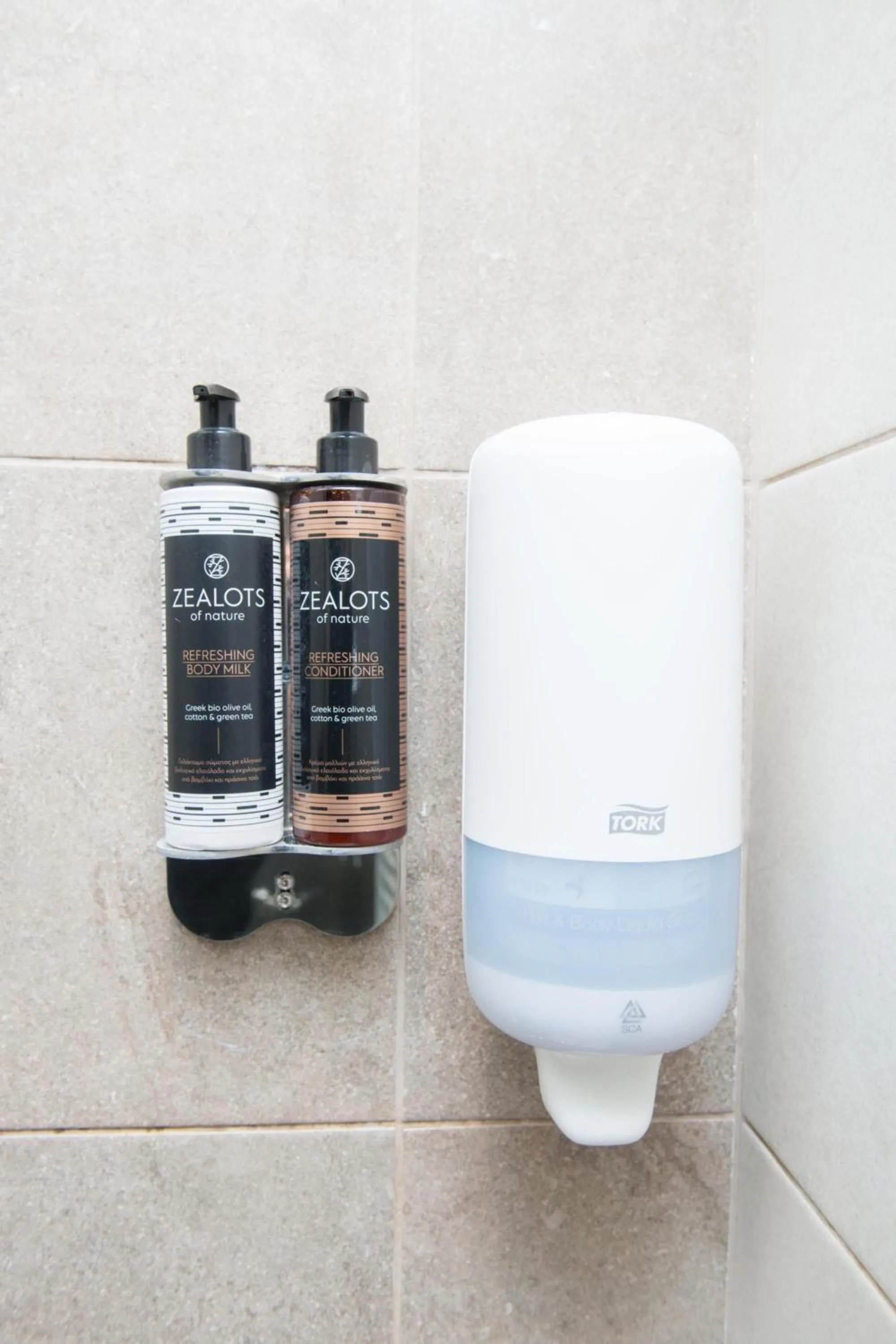 Shower in Tsikeli Boutique Hotel Meteora - Adults Friendly