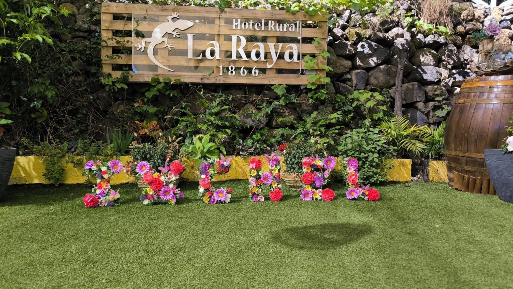 Garden in Hotel Rural La Raya 1866