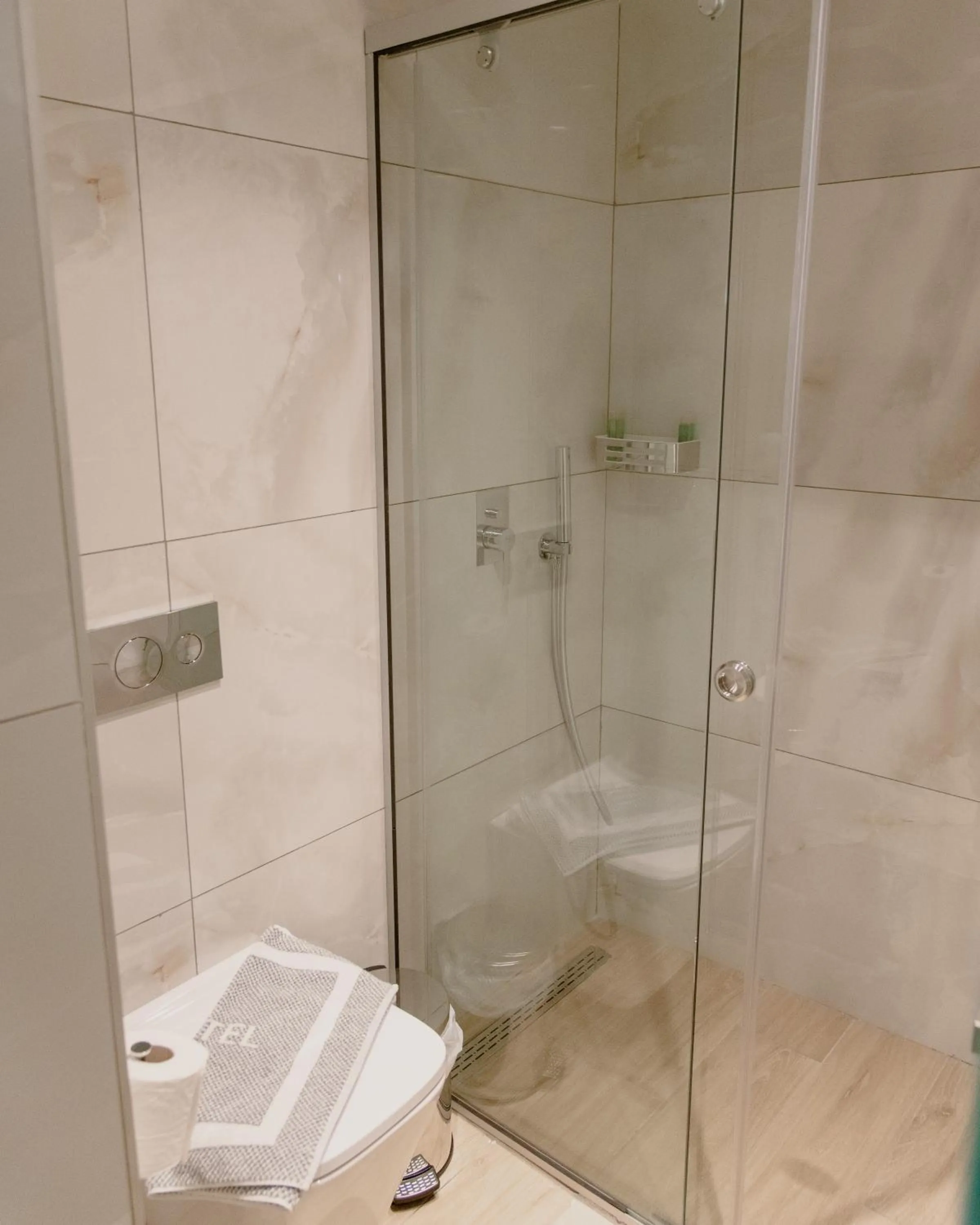 Shower in Nireus Hotel