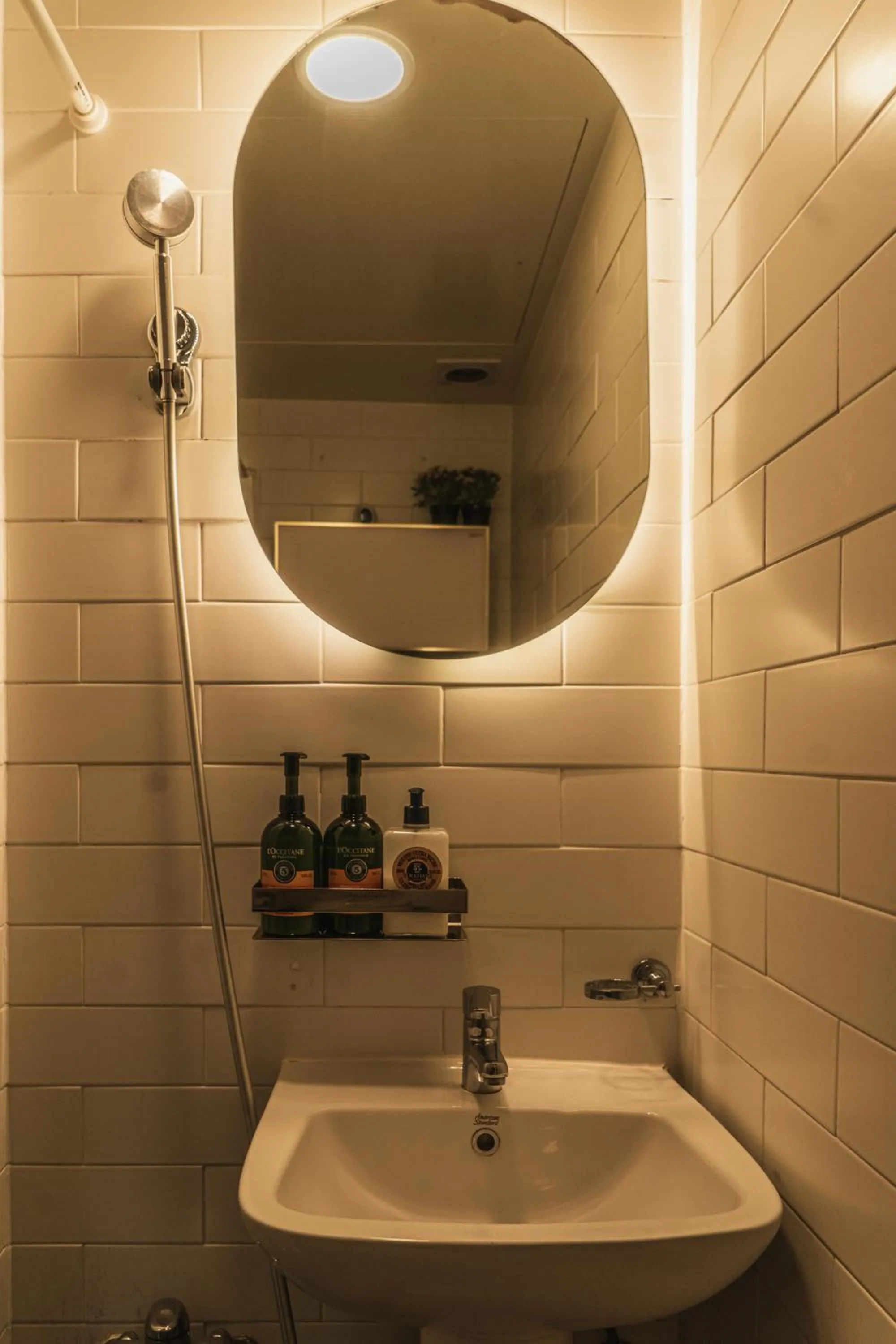 Myeongdong Artmonstay