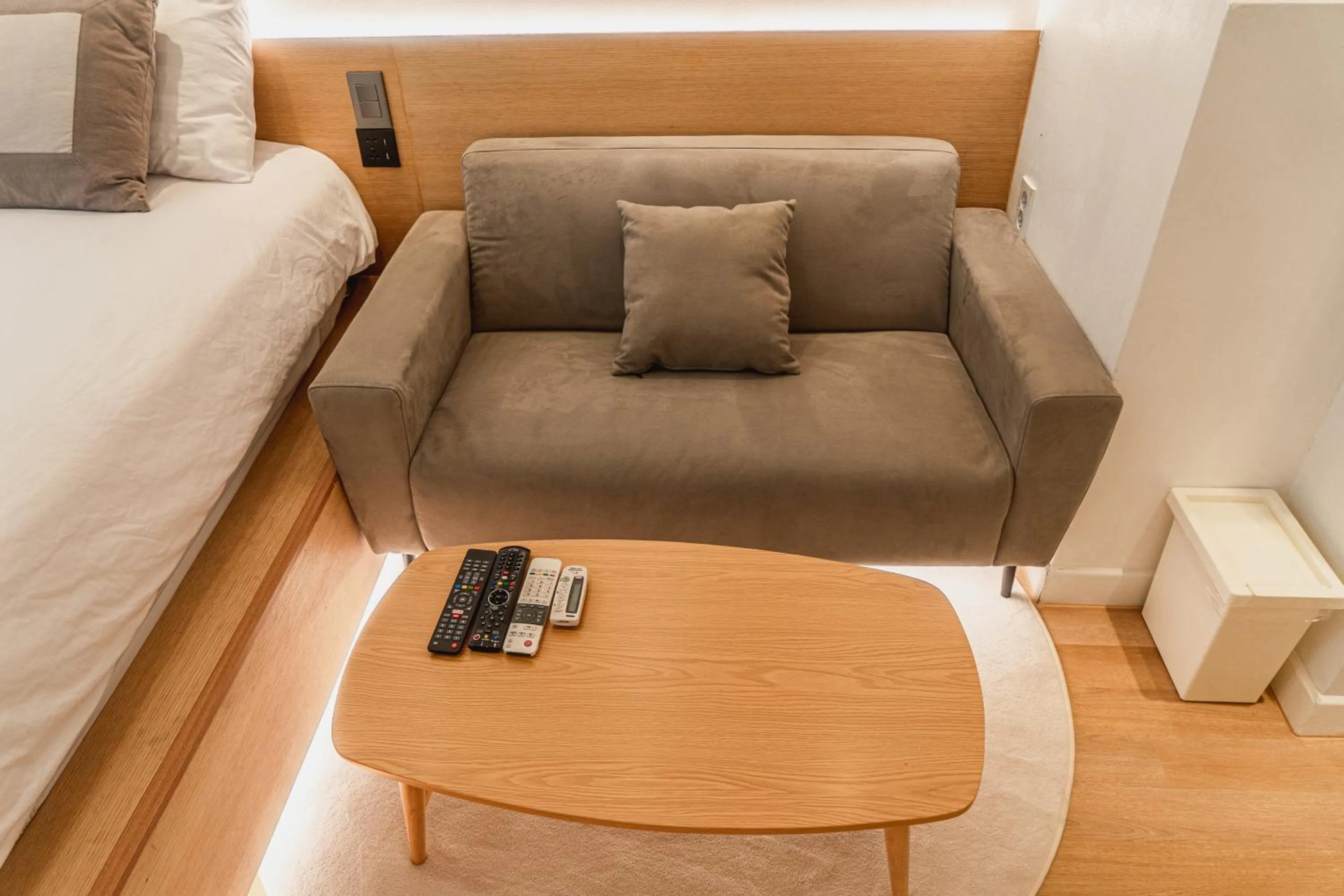 Myeongdong Artmonstay