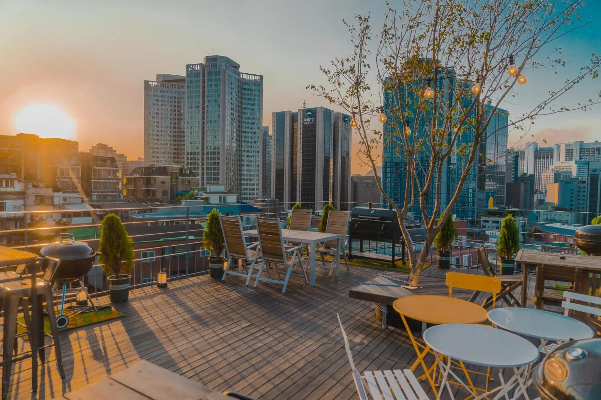 Myeongdong Artmonstay