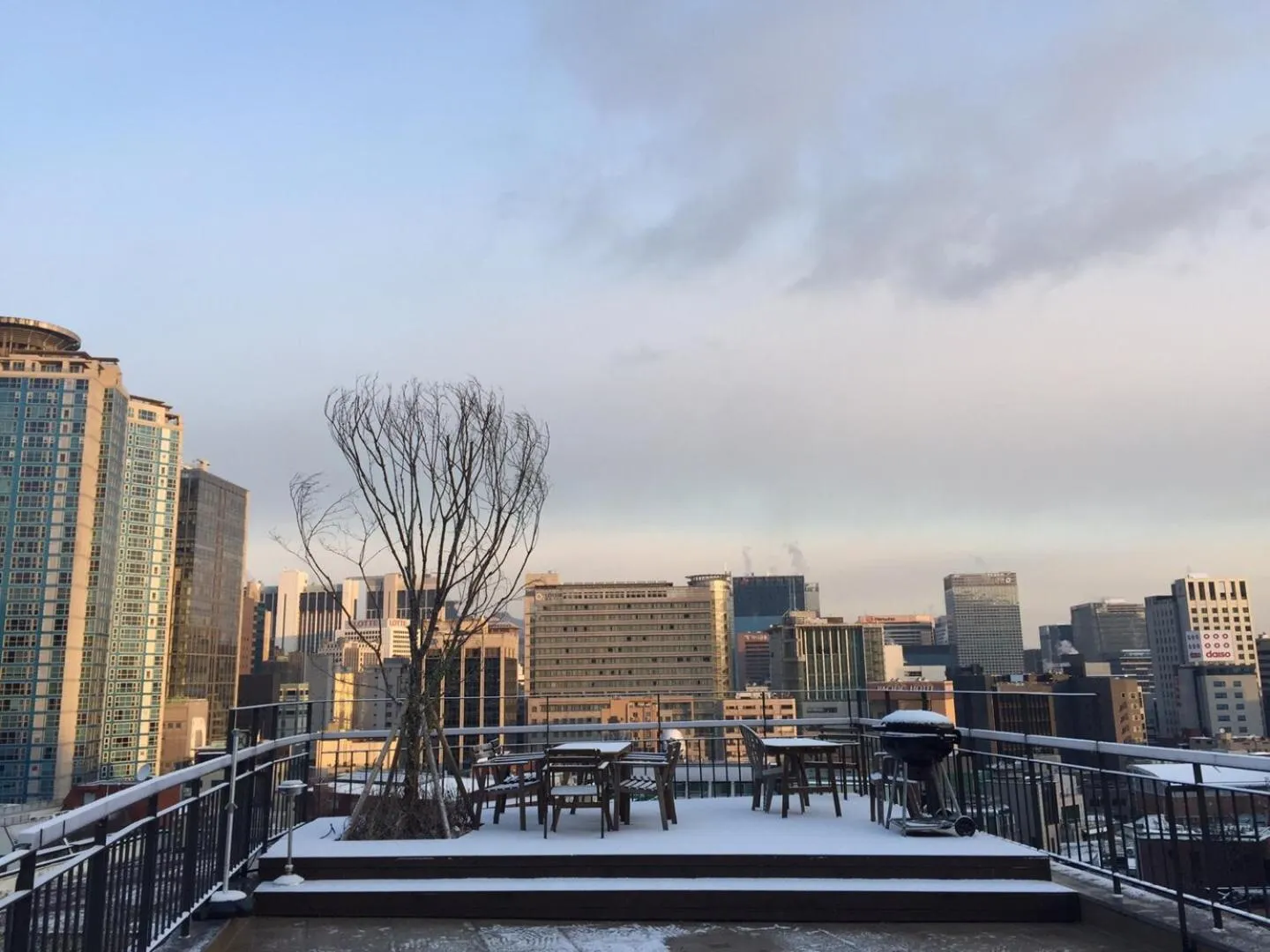 BBQ facilities in Myeongdong Artmonstay